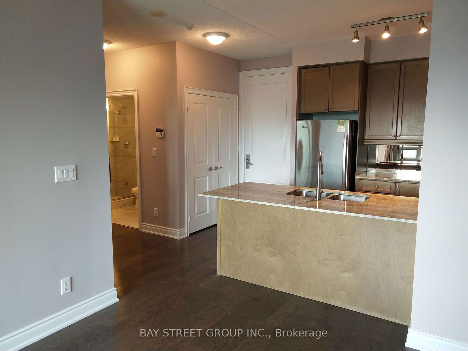 10 Bloorview Pl, unit 1117 for rent - image #2