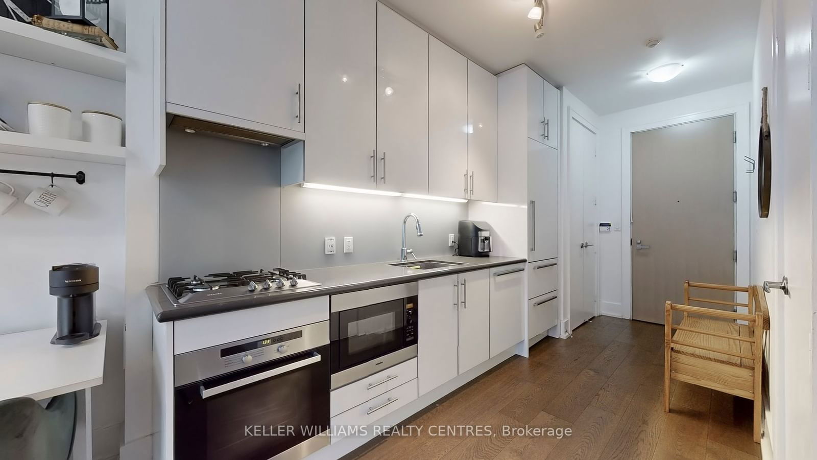 39 Queens Quay E, unit 929 for sale