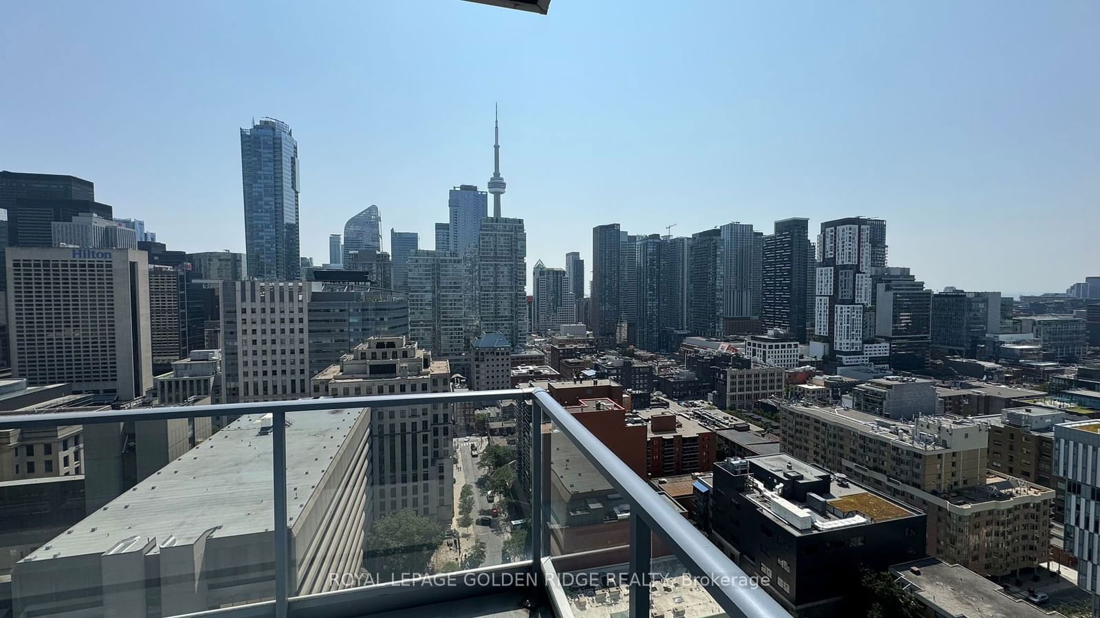 210 Simcoe St, unit 2403 for rent - image #2