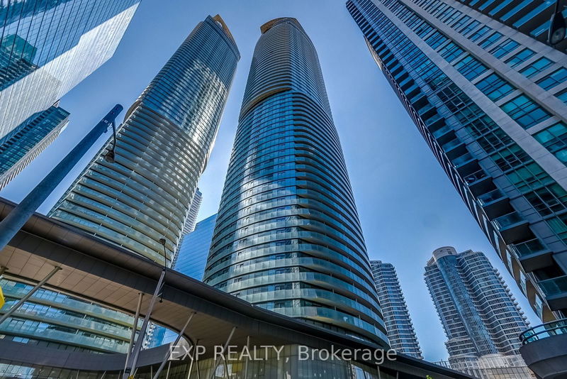 12 York St, unit 1406 for sale - image #1