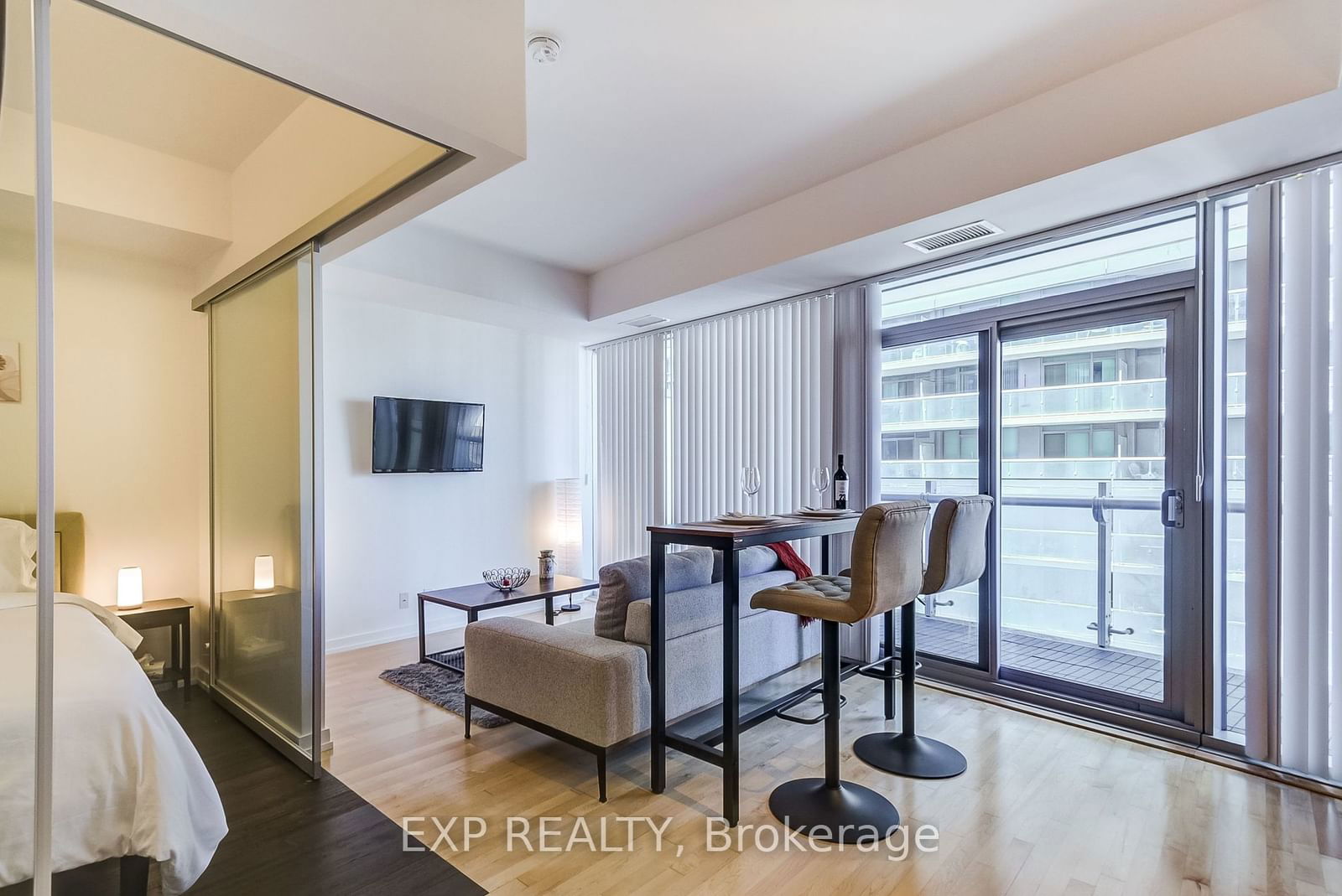 12 York St, unit 1406 for sale