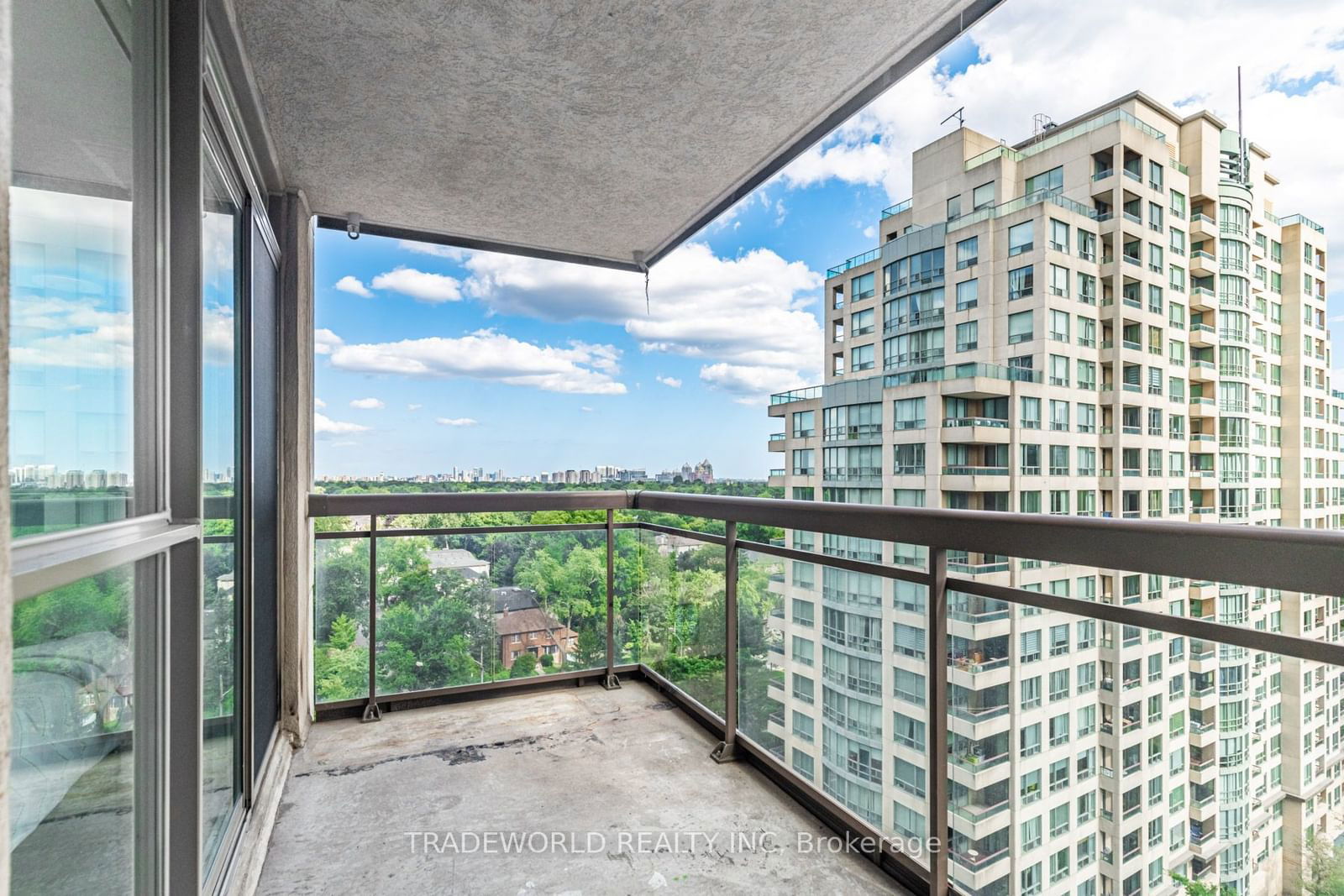 18 Parkview Ave, unit 1506 for sale - image #30