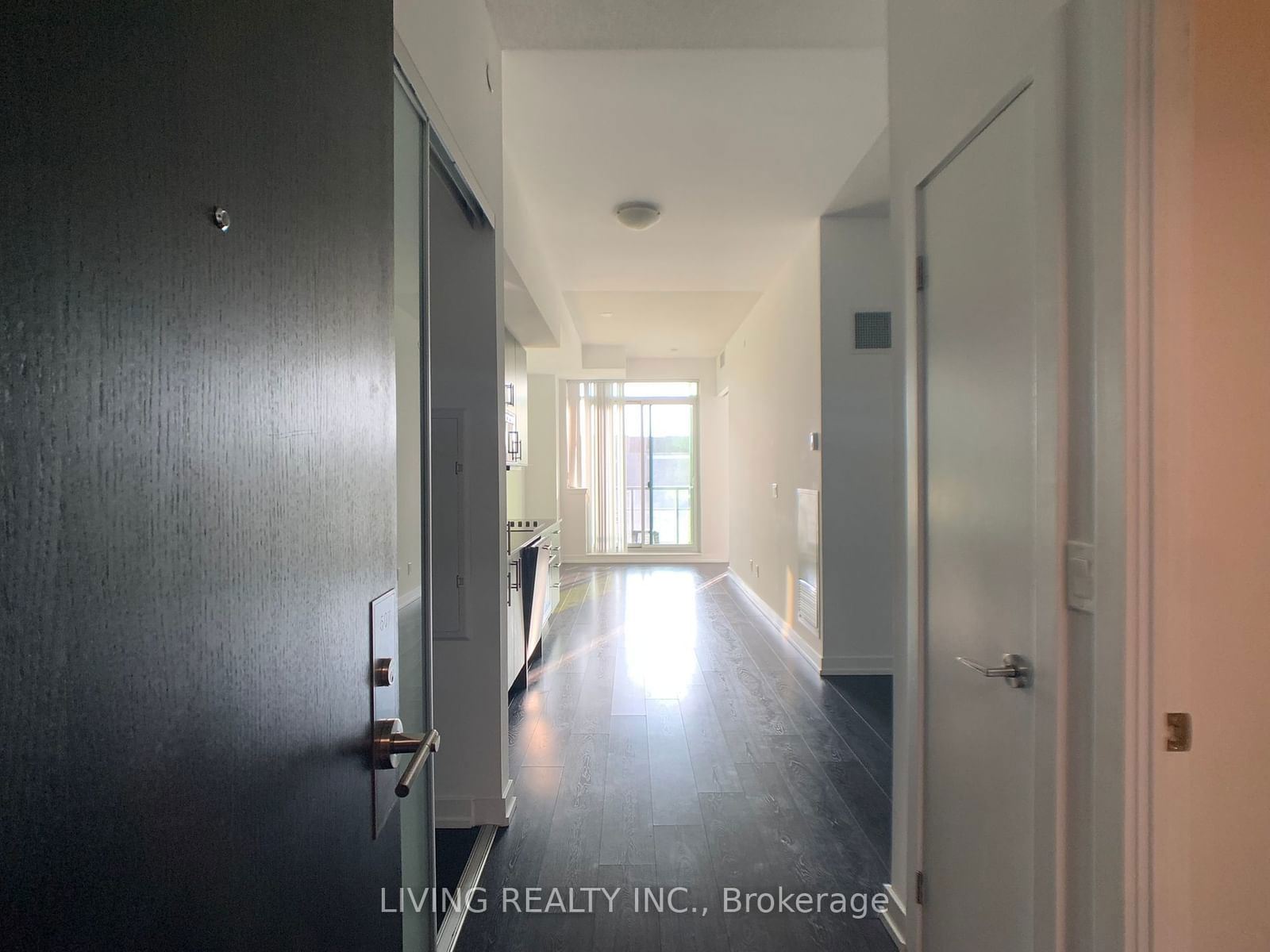 297 College St, unit 507 for rent - image #3