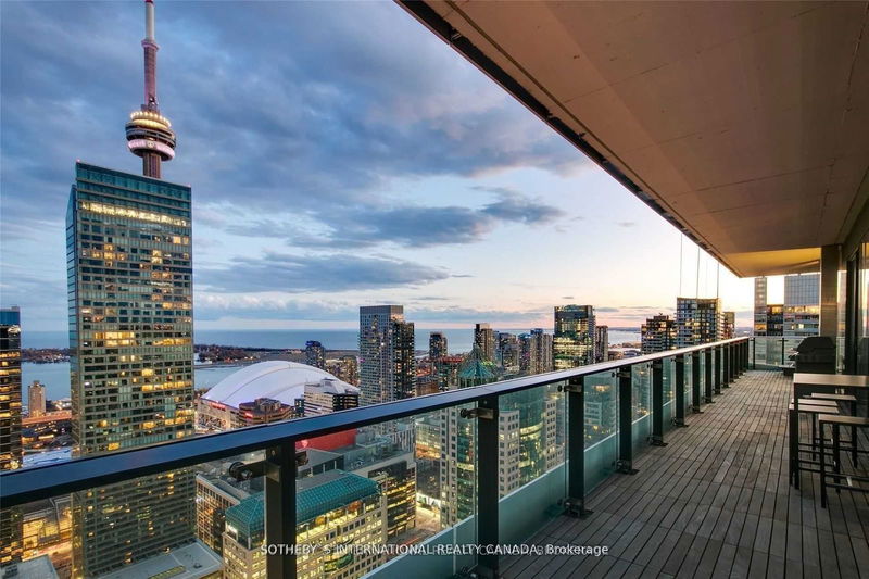 224 King St W, unit 4302 for rent - image #1