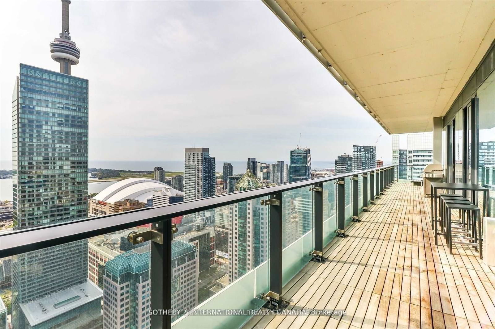 224 King St W, unit 4302 for rent - image #30