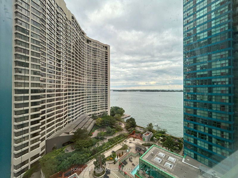 77 Harbour Sq, unit 2006 for sale - image #1