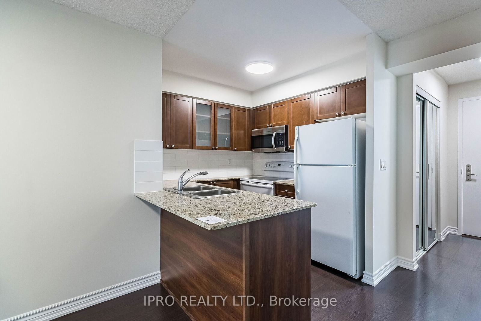 761 Bay St, unit 2401 for sale - image #13