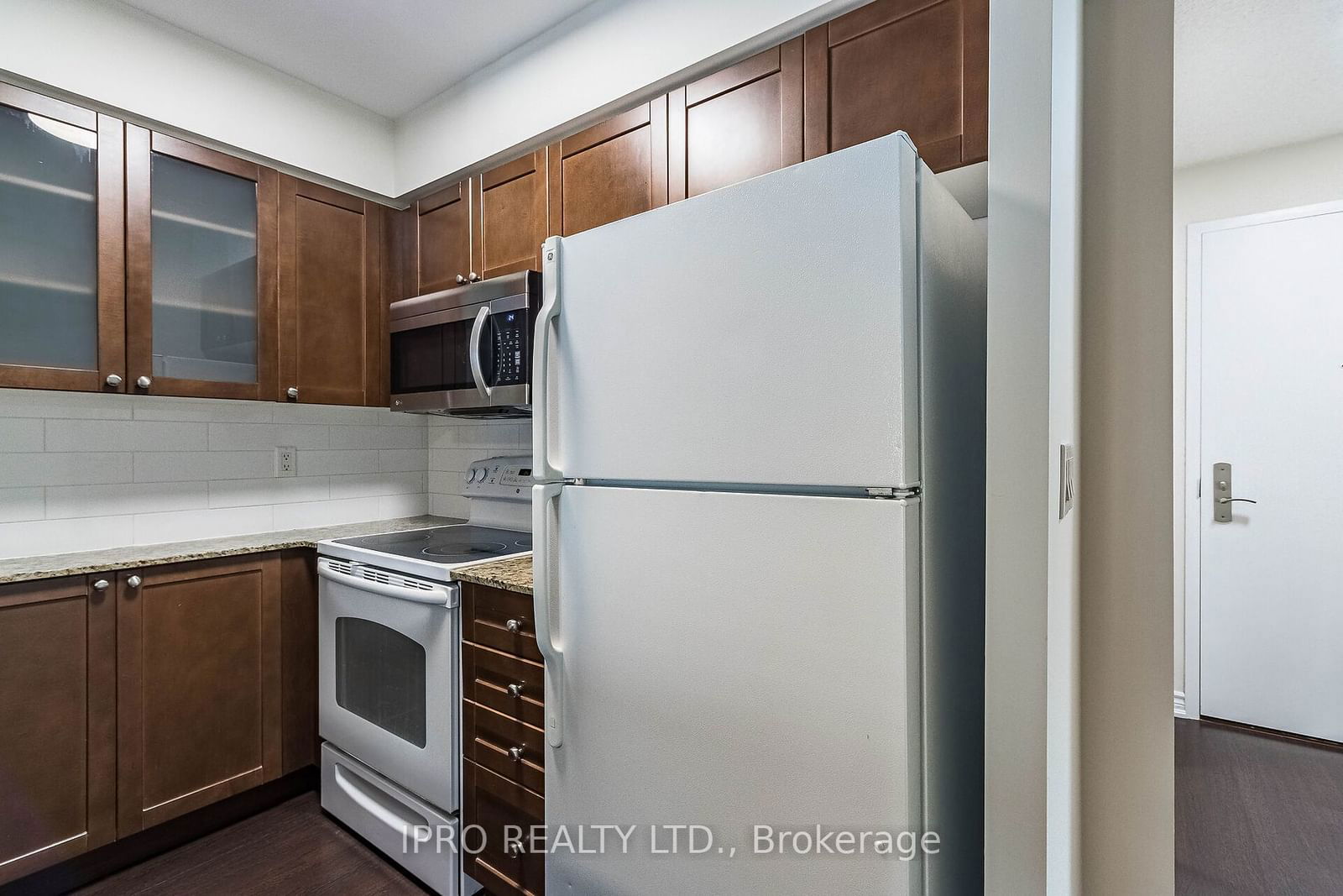 761 Bay St, unit 2401 for sale - image #14