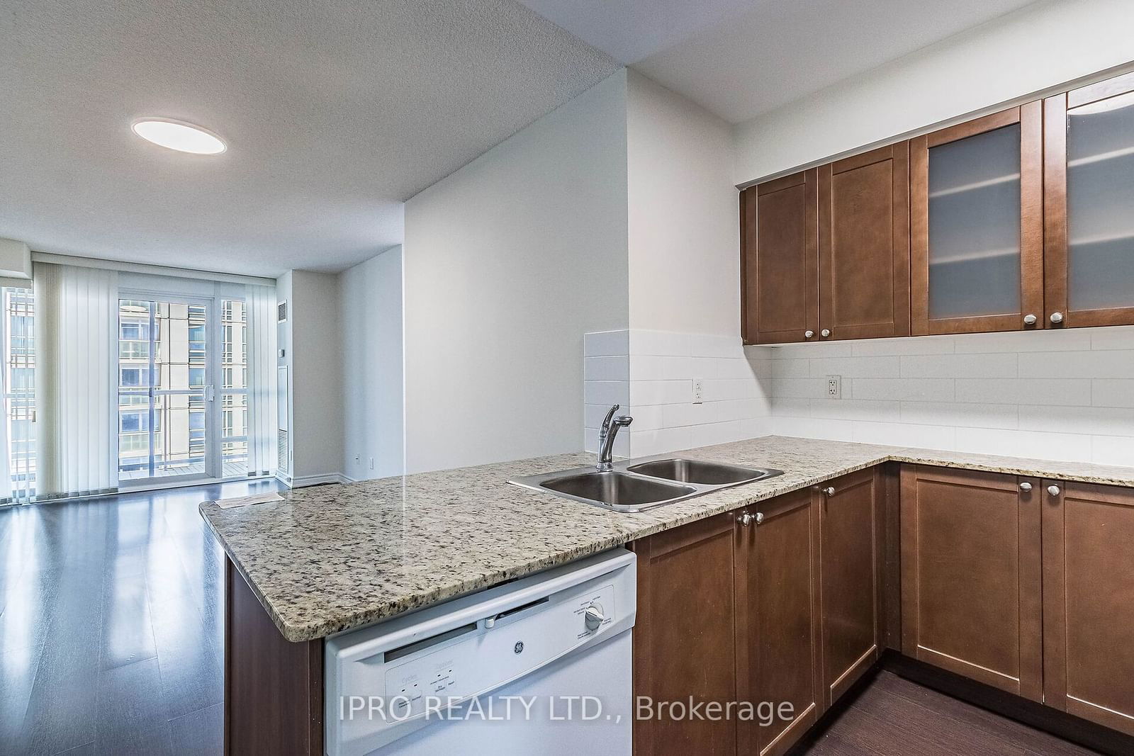 761 Bay St, unit 2401 for sale - image #15