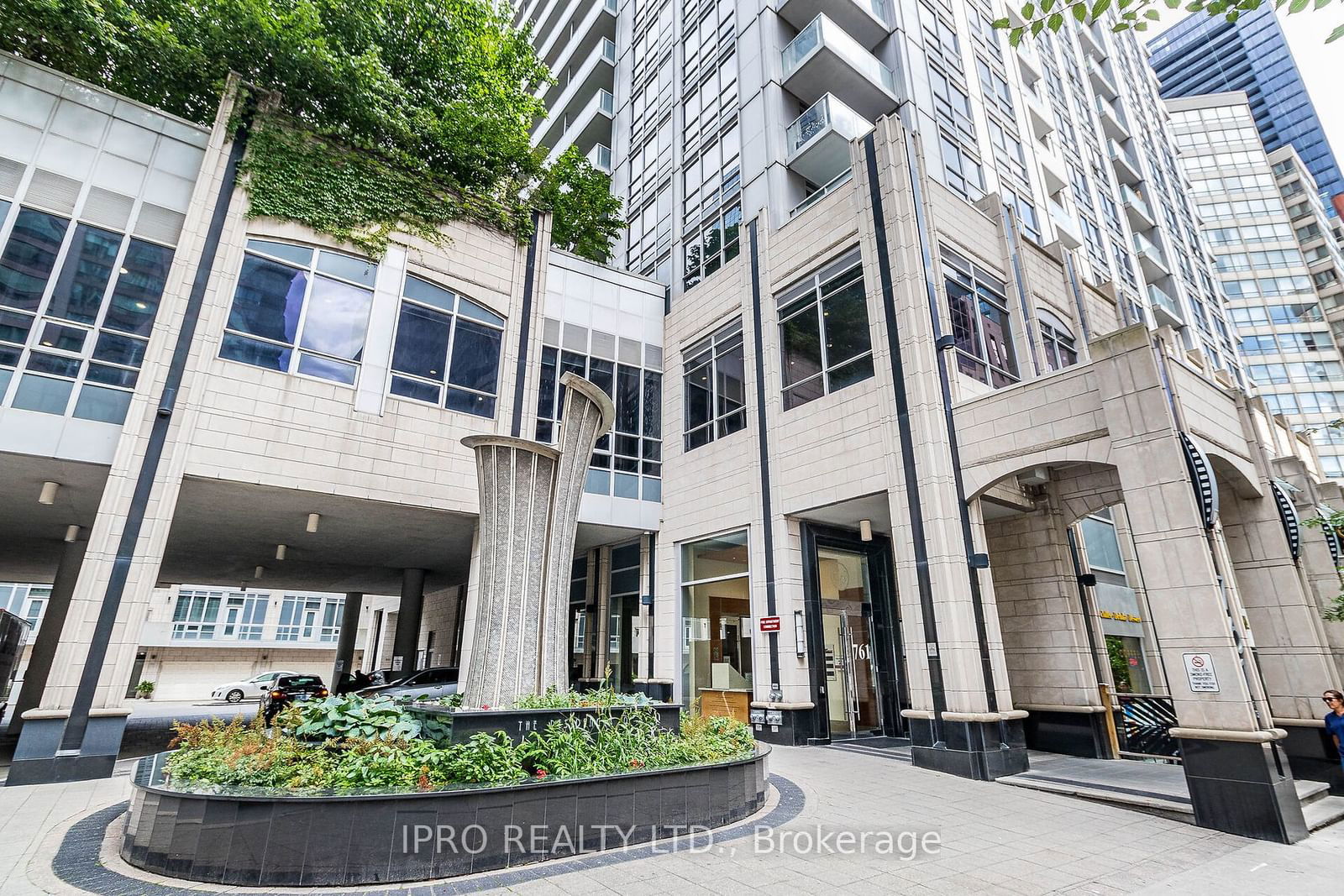 761 Bay St, unit 2401 for sale