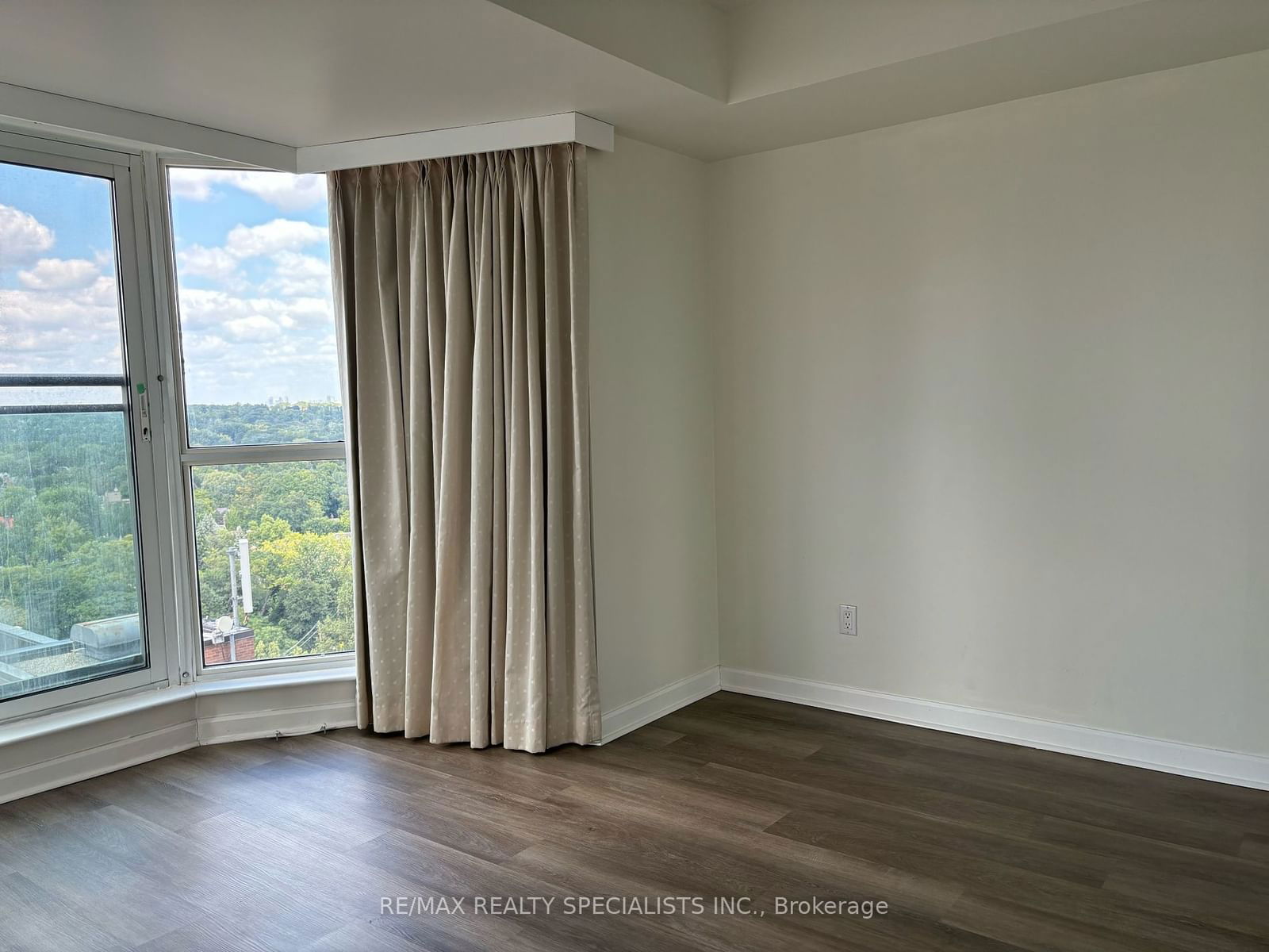 8 Park Rd, unit 2203 for rent - image #8