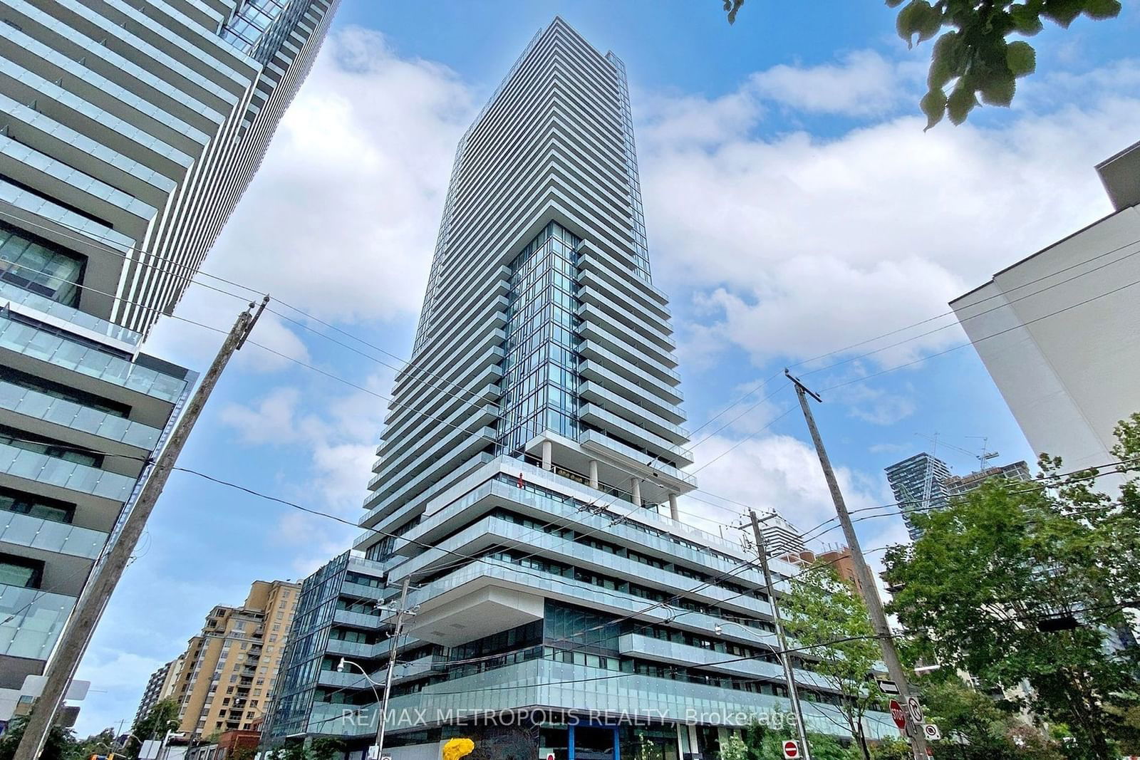 161 Roehampton Ave, unit 3710 for sale