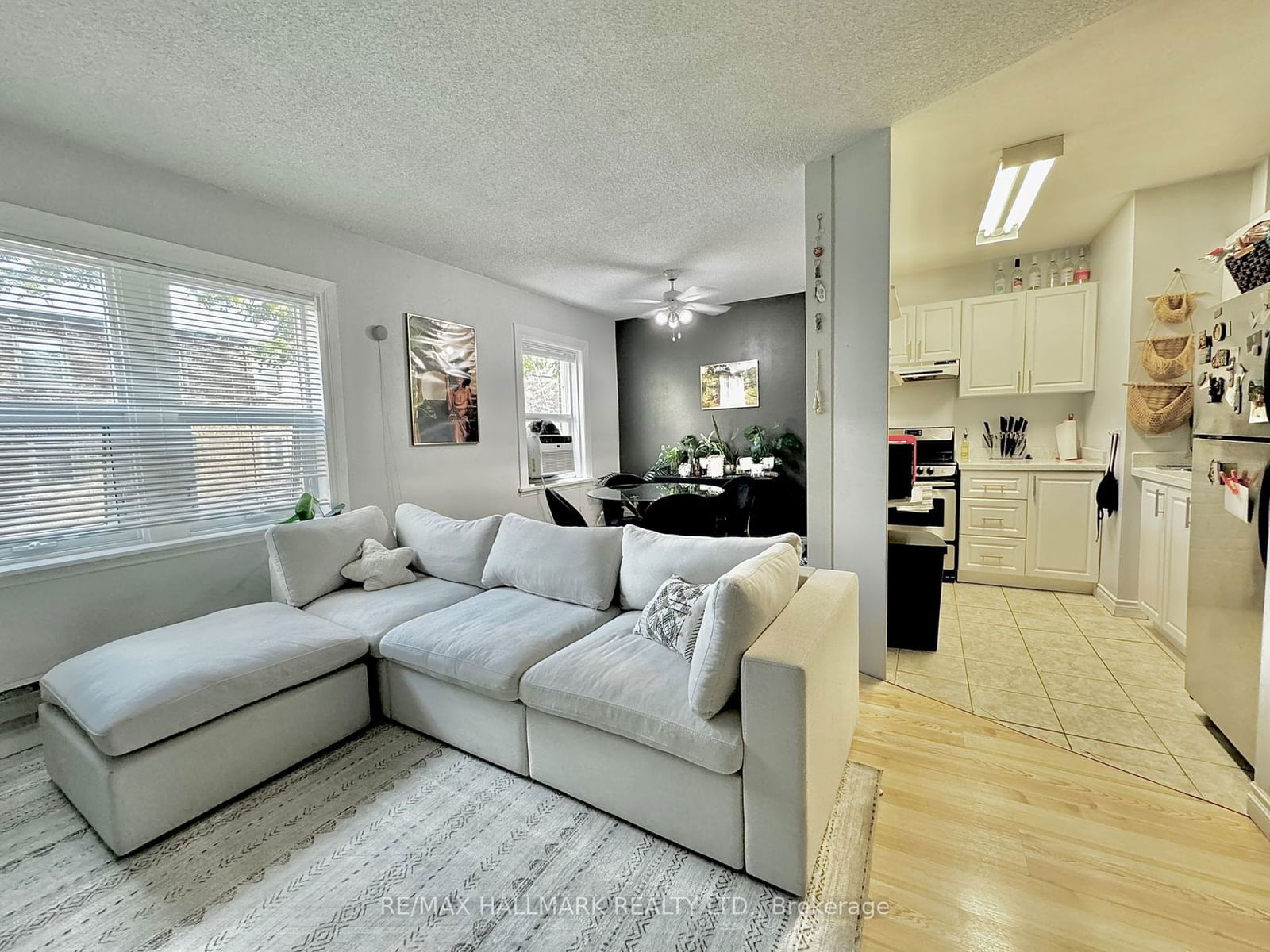 114 Vaughan Rd, unit 303 for sale - image #11