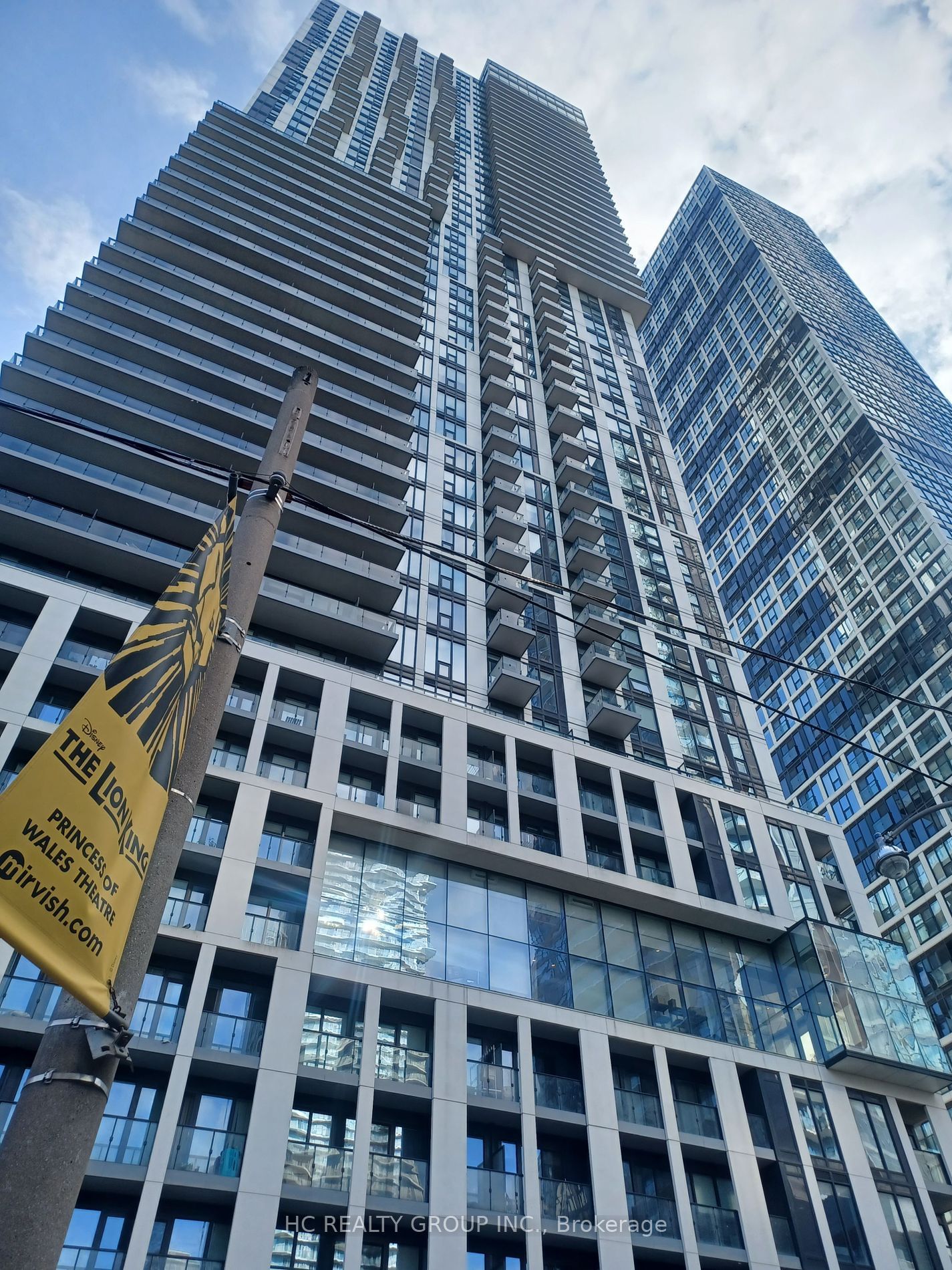 251 JARVIS St, unit 928 for sale