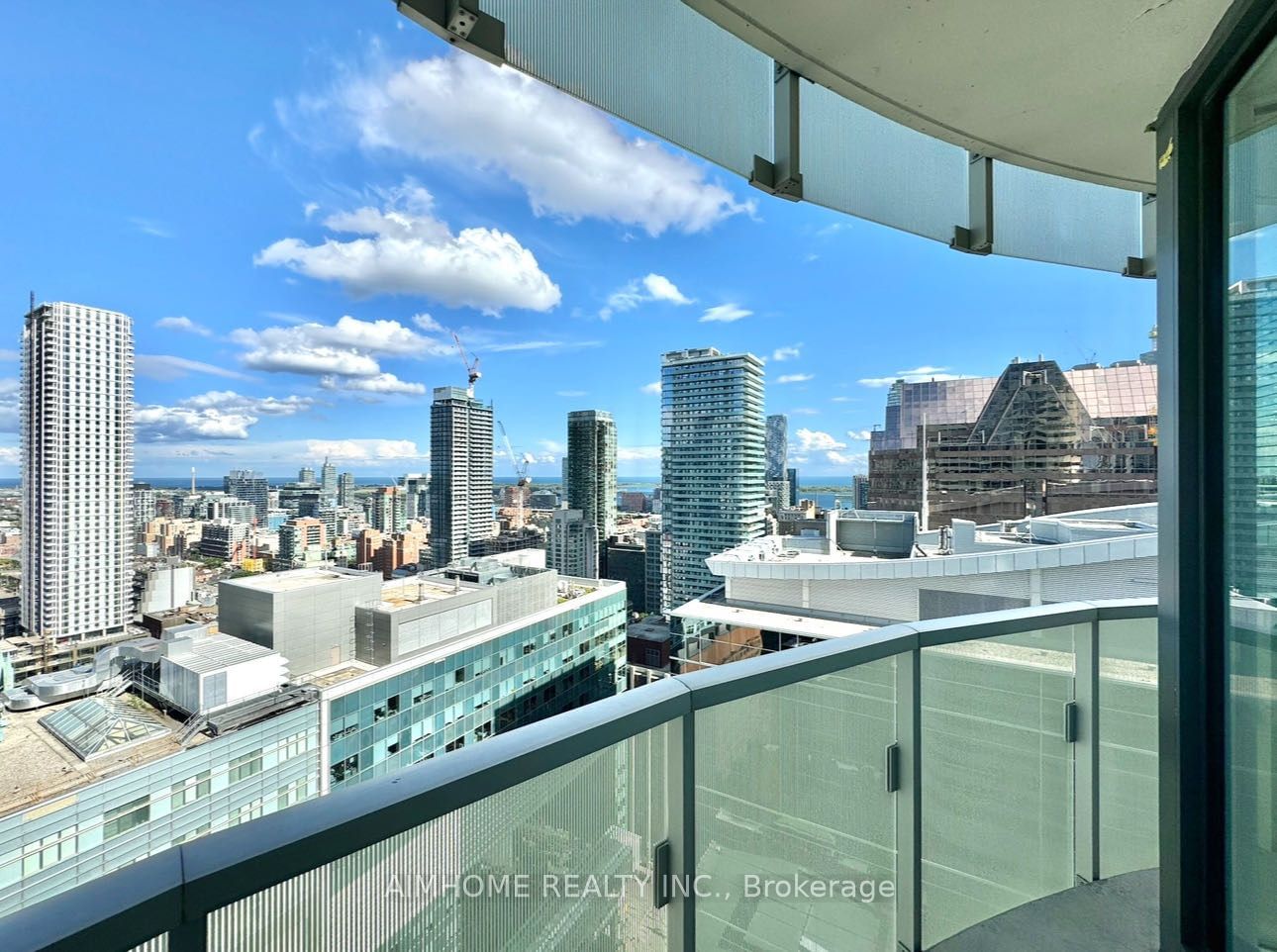 197 Yonge St, unit 2705 for sale