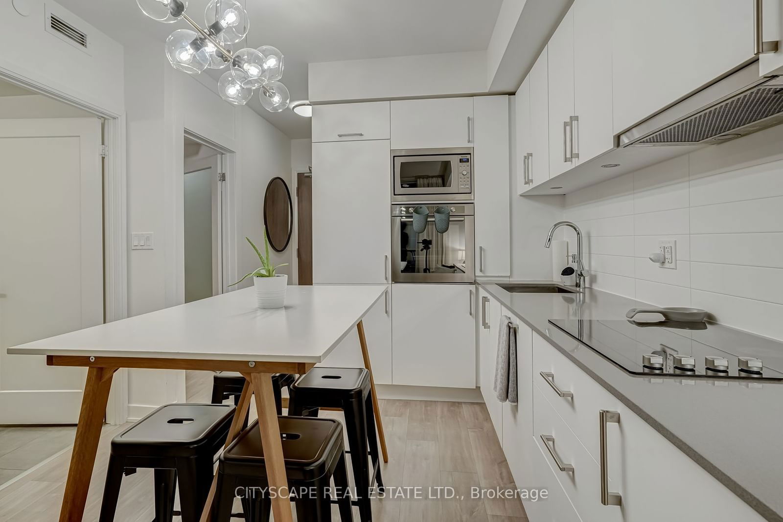 27 Bathurst St, unit 416 for rent - image #1