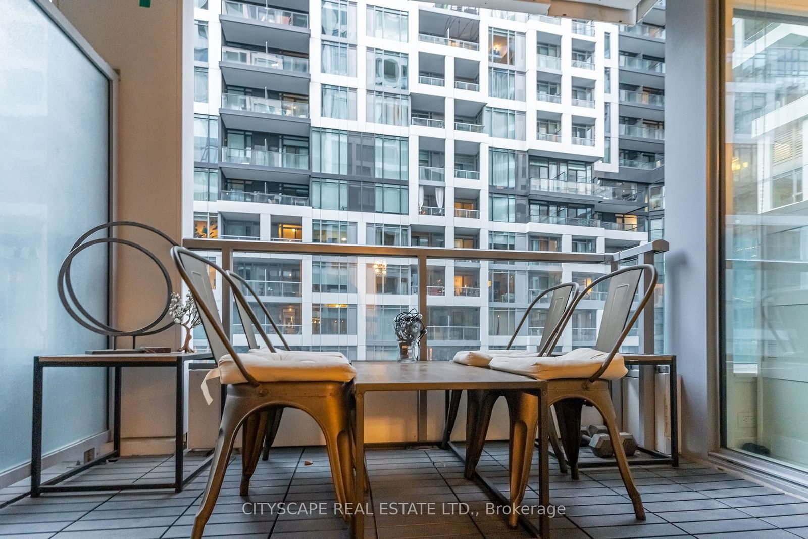 27 Bathurst St, unit 416 for rent - image #11