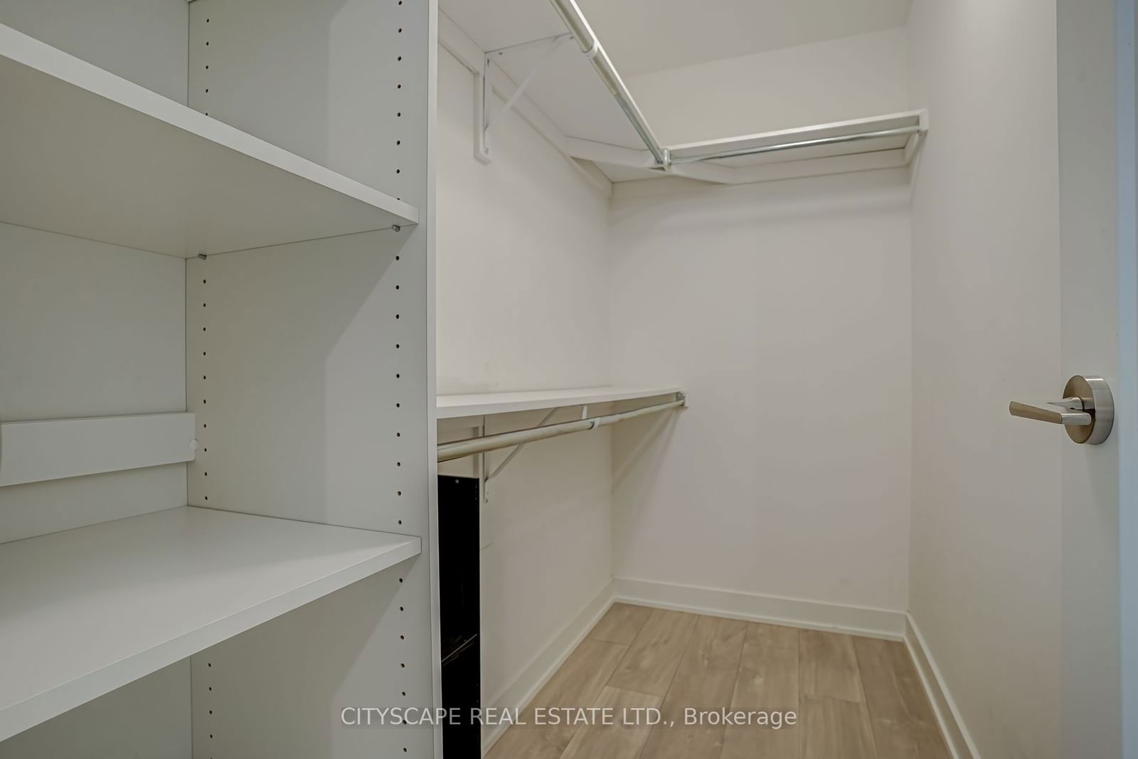 27 Bathurst St, unit 416 for rent - image #12