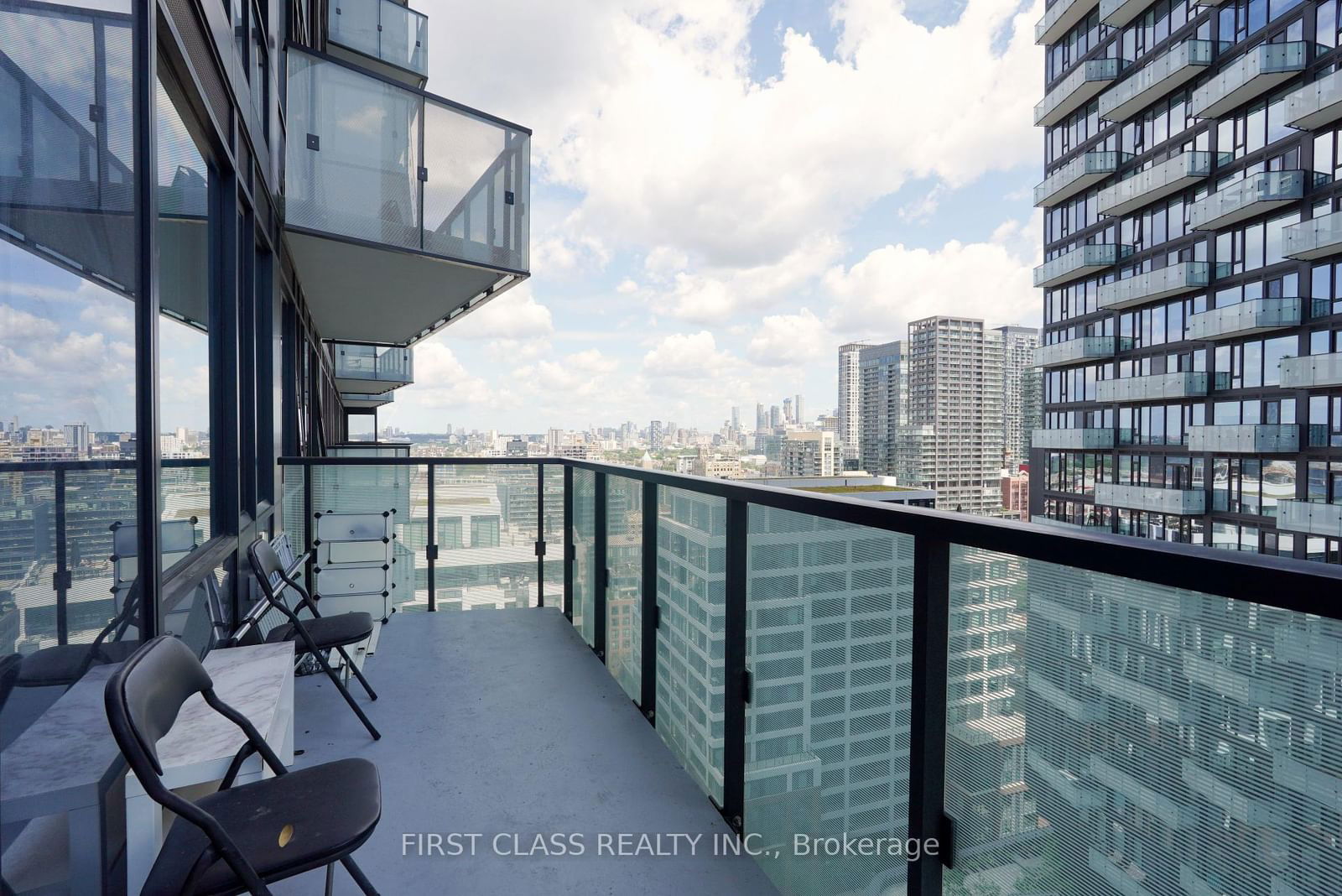 470 Front St W, unit 1710 for rent