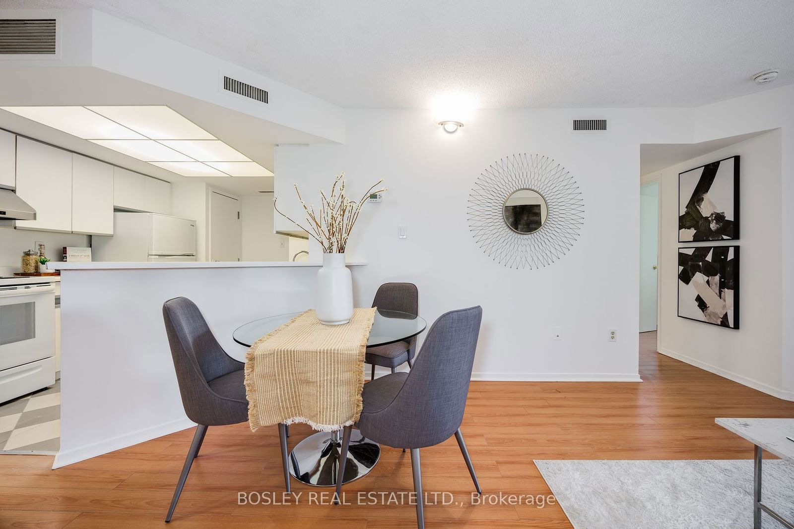 1001 Bay St, unit 901 for sale - image #15