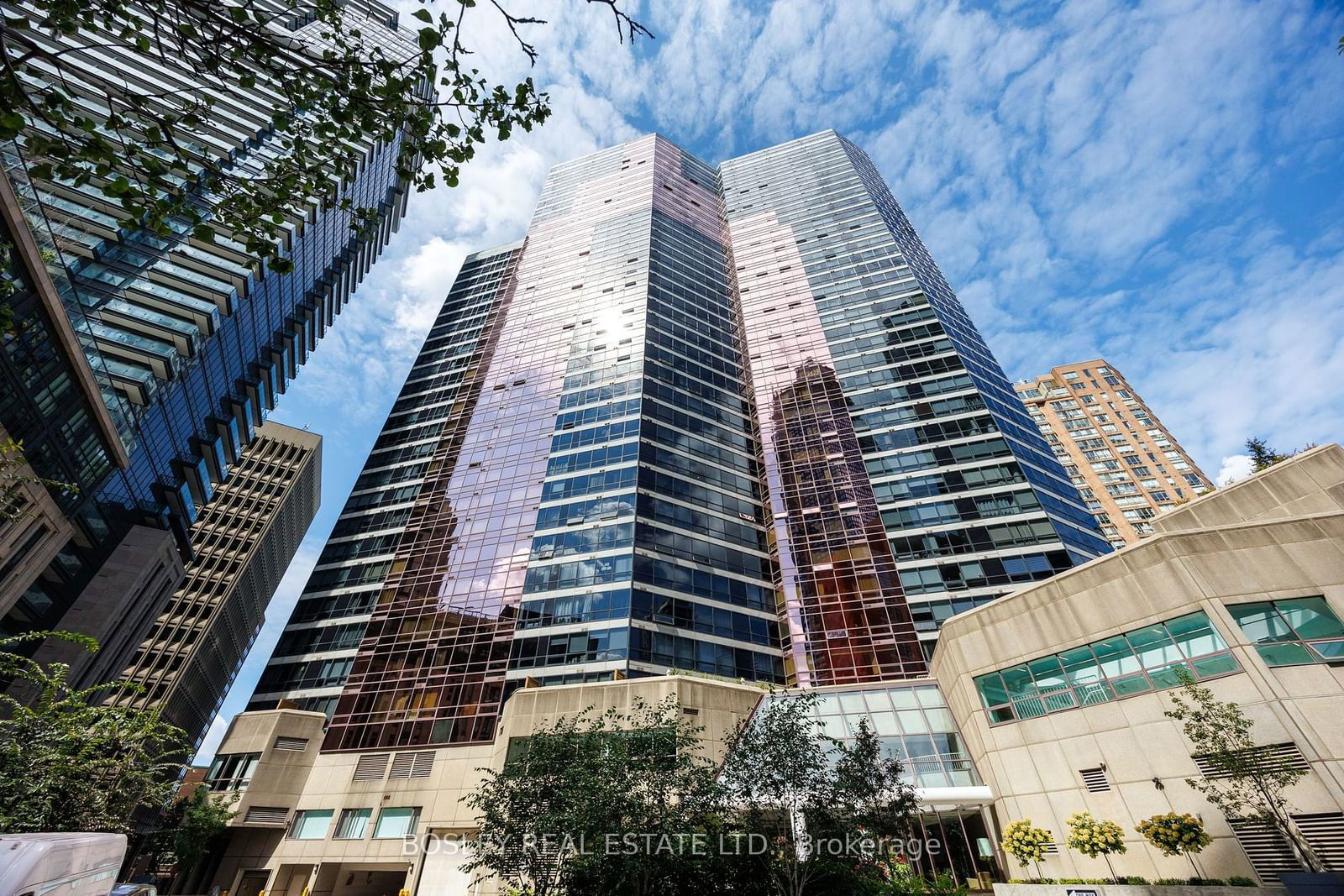 1001 Bay St, unit 901 for sale - image #40