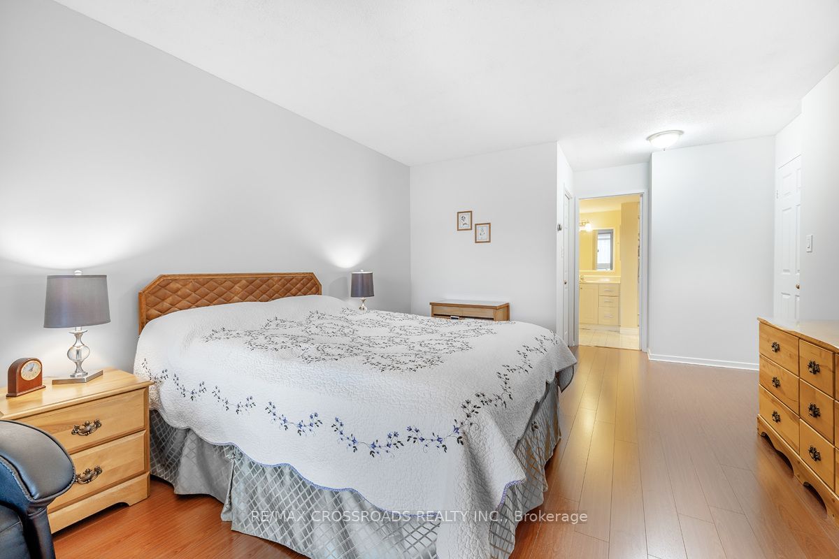 10 Kenneth Ave, unit 1203 for sale - image #23