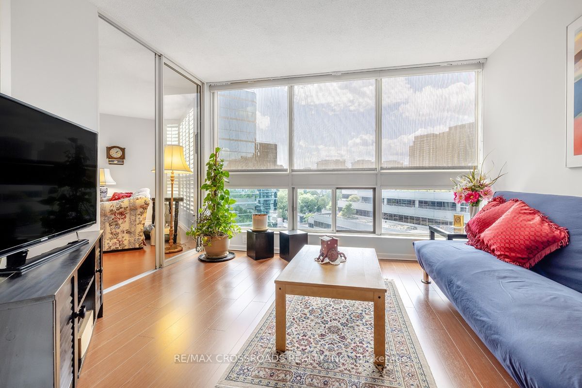 10 Kenneth Ave, unit 1203 for sale - image #4