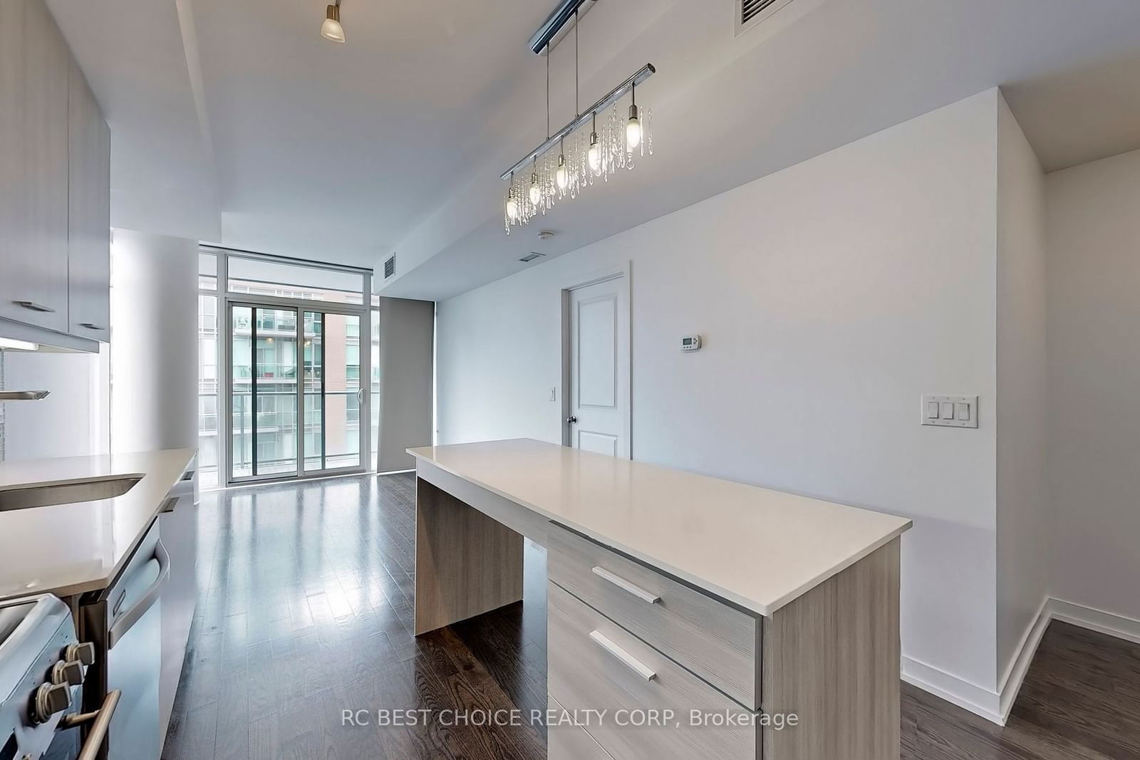 105 George St, unit 411 for sale