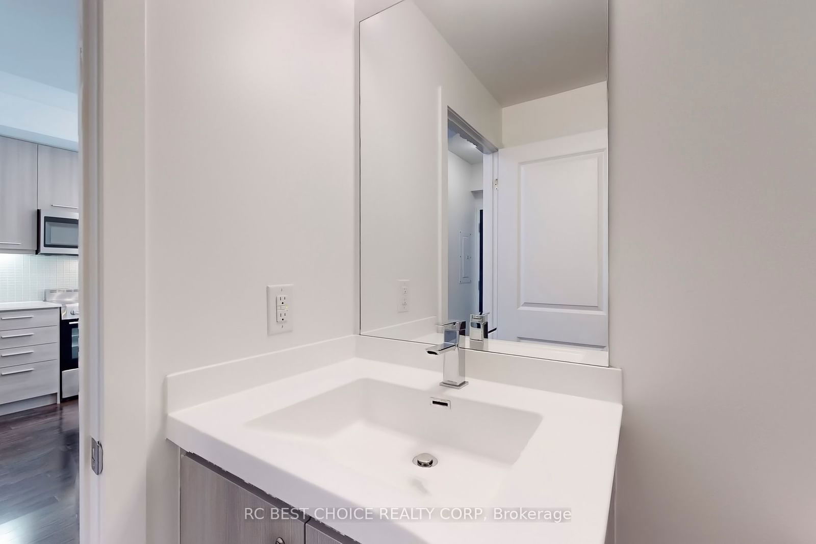 105 George St, unit 411 for sale - image #25