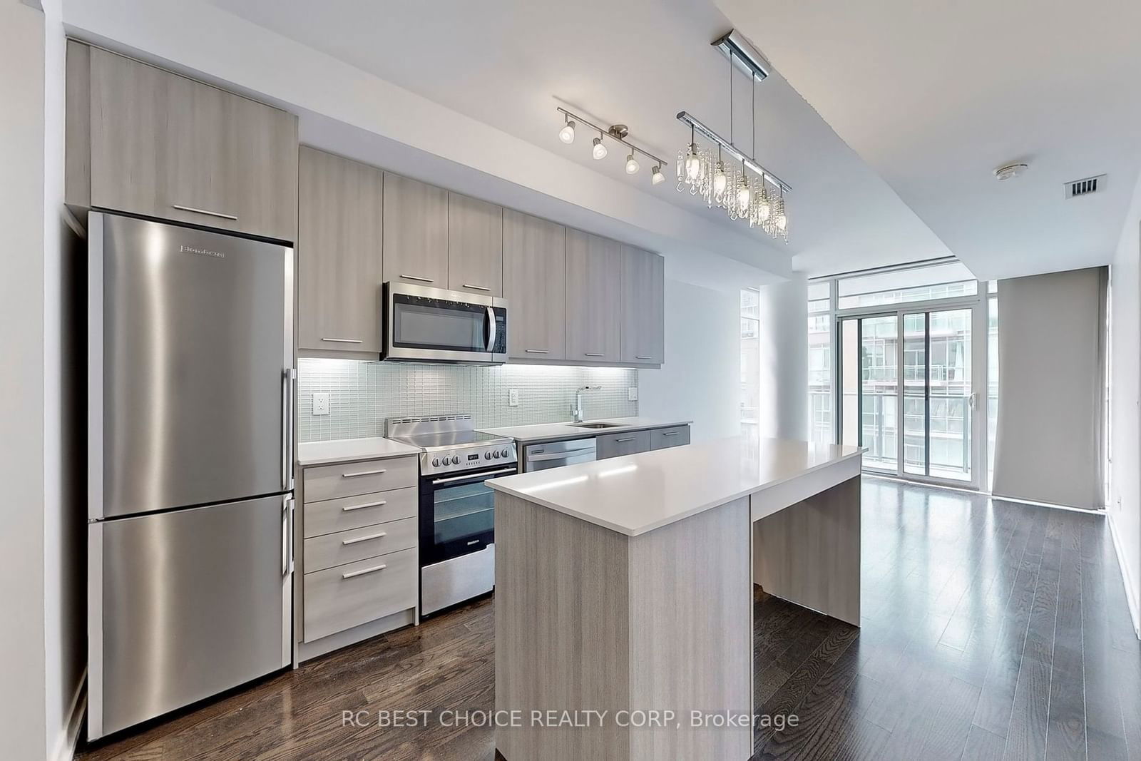 105 George St, unit 411 for sale - image #7