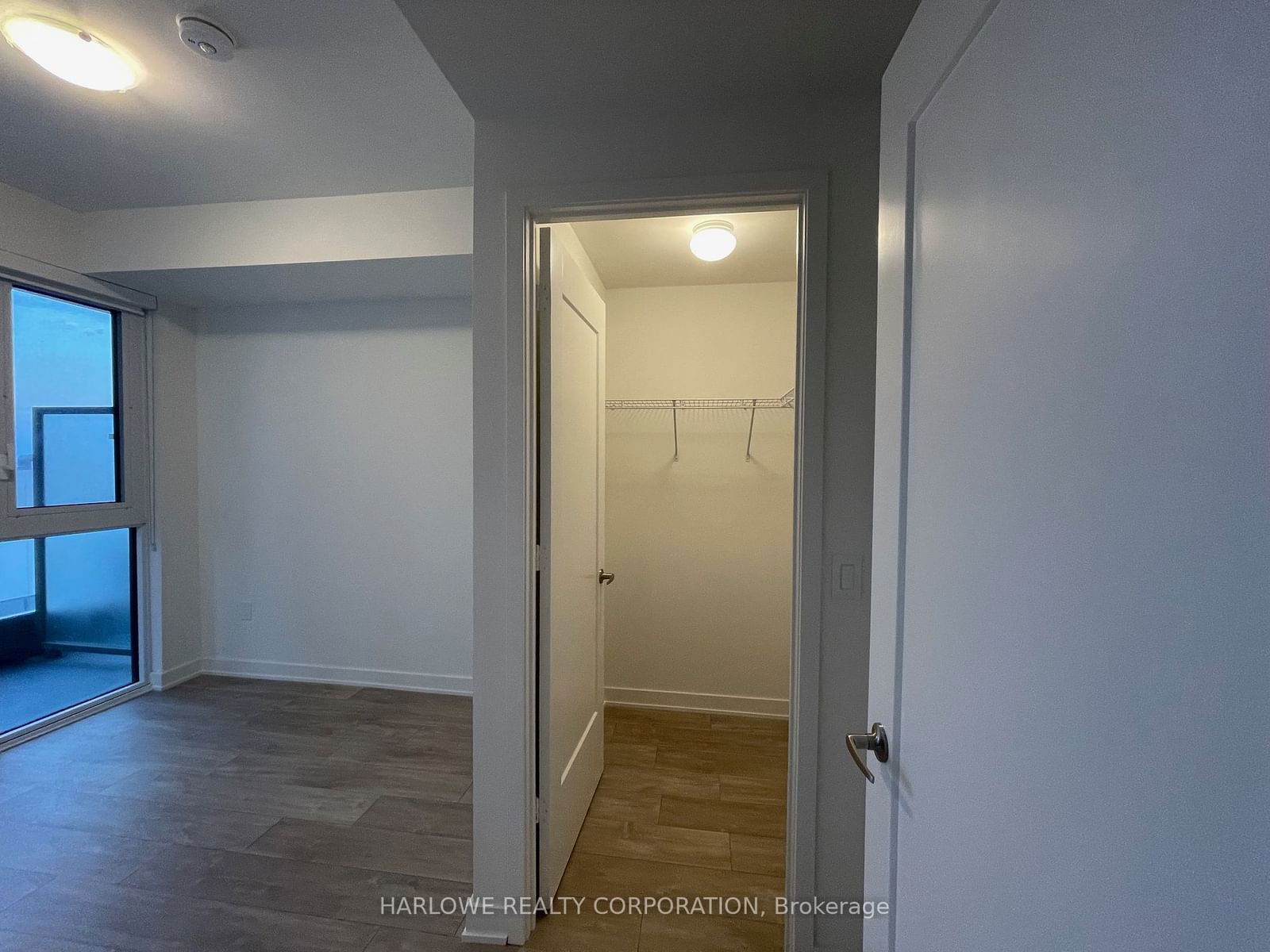 135 Lower Sherbourne St, unit 2225 W for rent