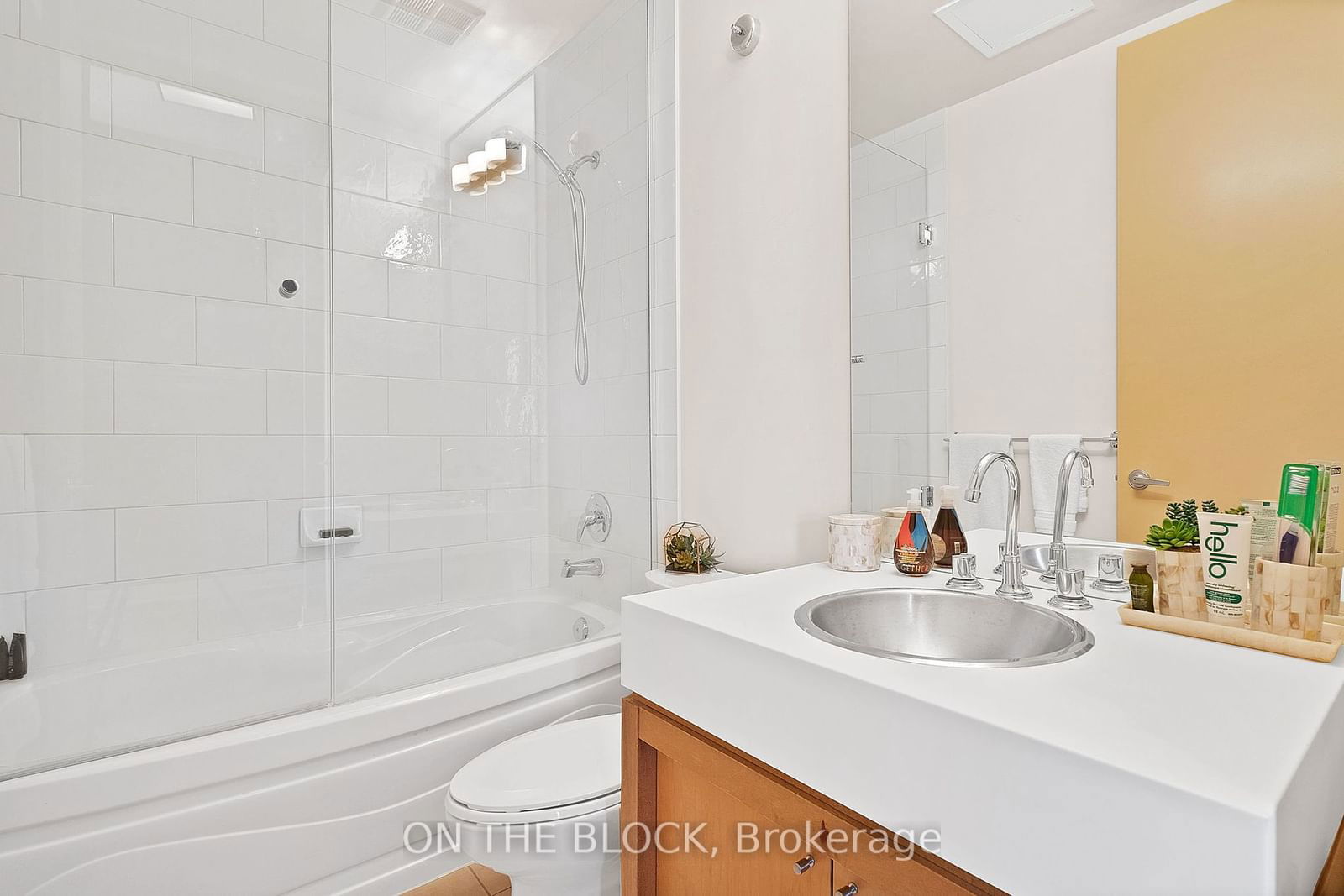 81 Navy Wharf Crt, unit 3803 for sale - image #25