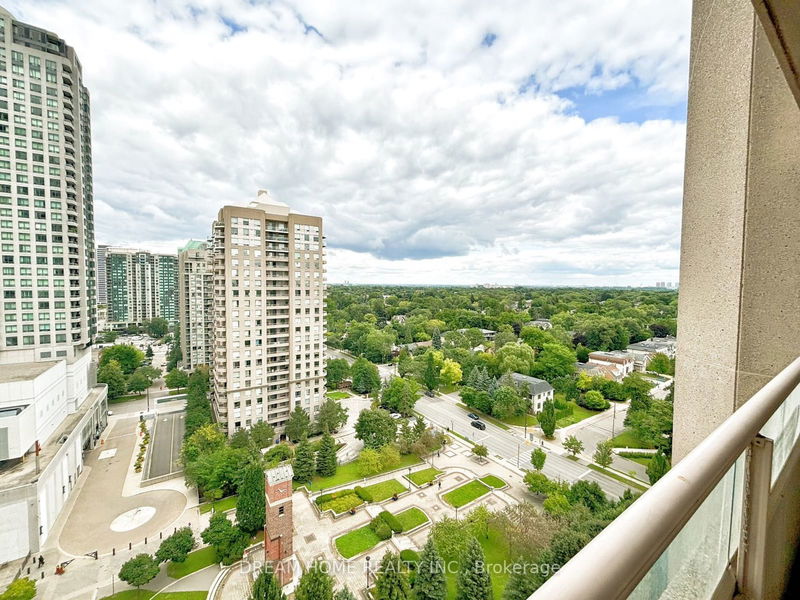 18 Hillcrest Ave, unit 1801 for sale