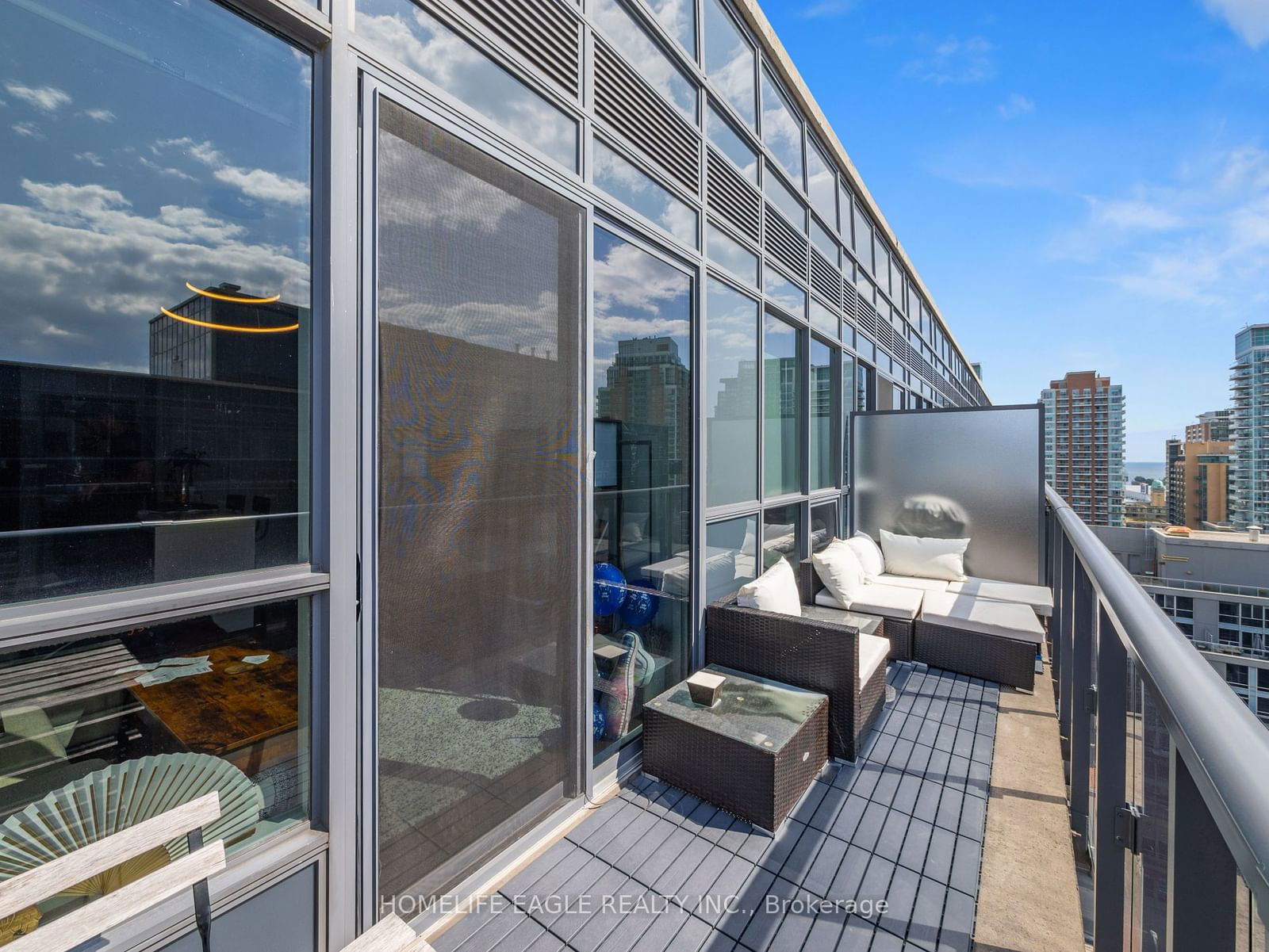 1030 King St, unit PH02 for sale - image #7