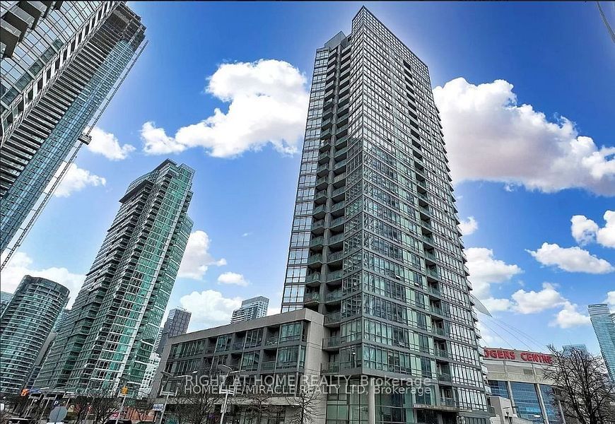 3 Navy Wharf Crt, unit 606 for rent - image #1