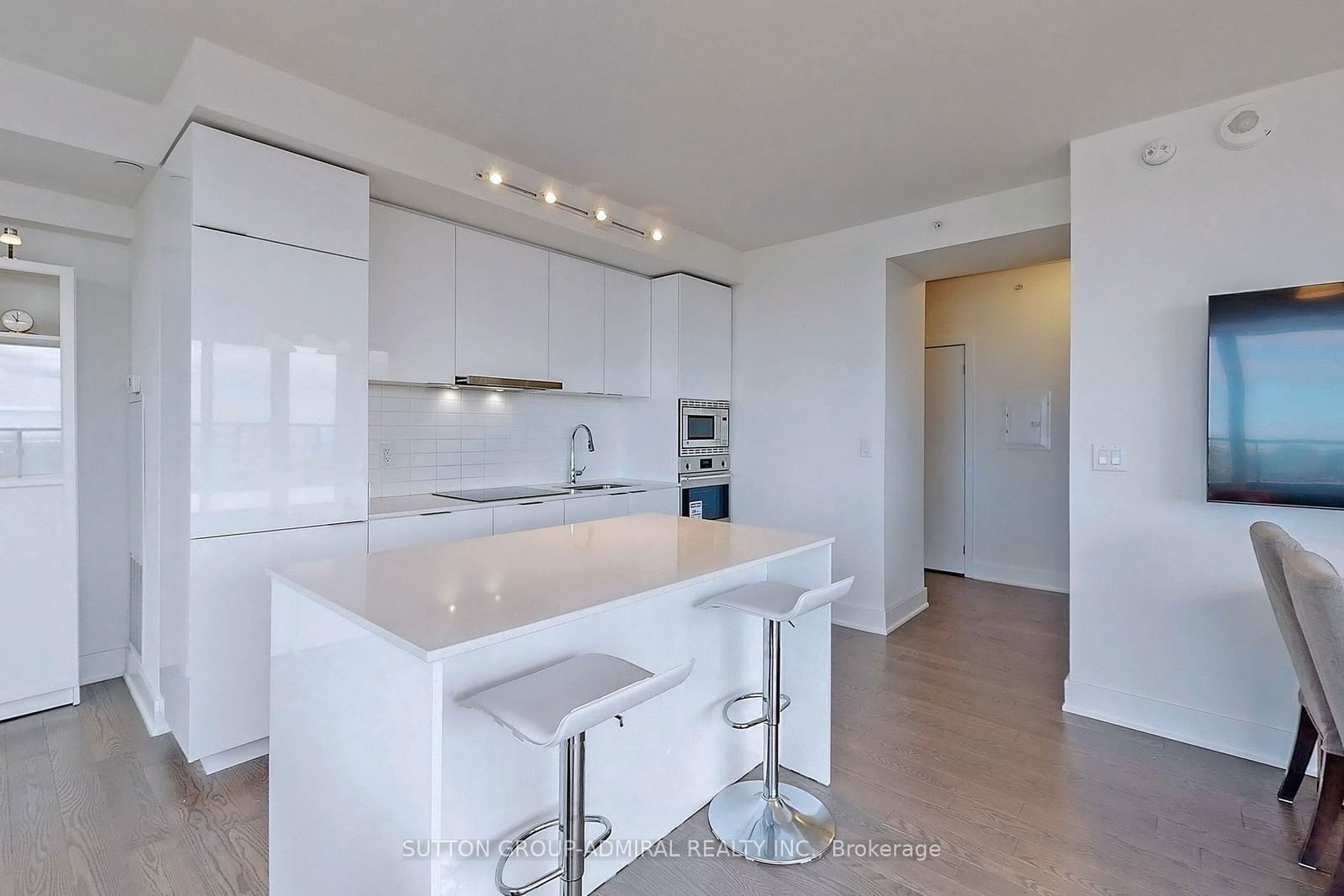 955 Bay St, unit 3906 for rent - image #13