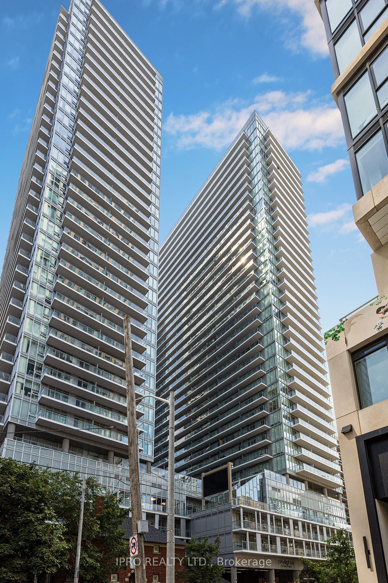 195 REDPATH Ave, unit PH08 for sale - image #2