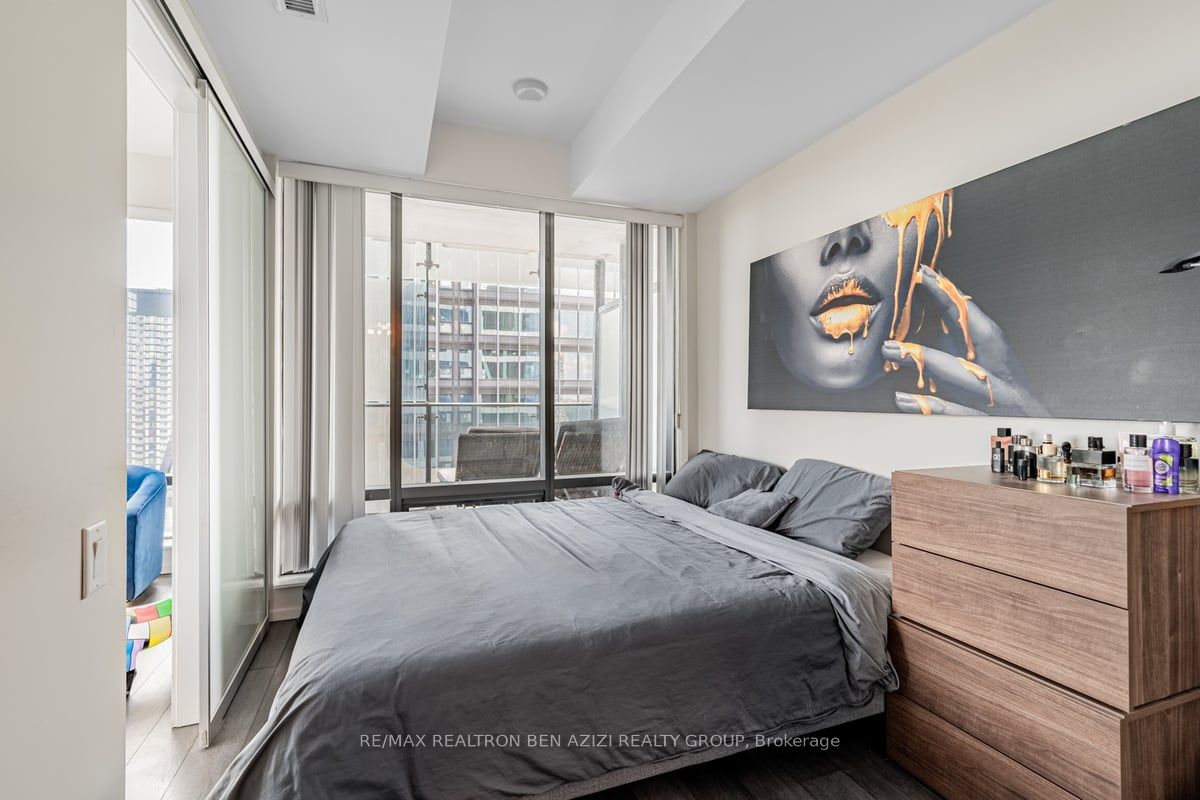 5 St Joseph St, unit 3902 for sale - image #14