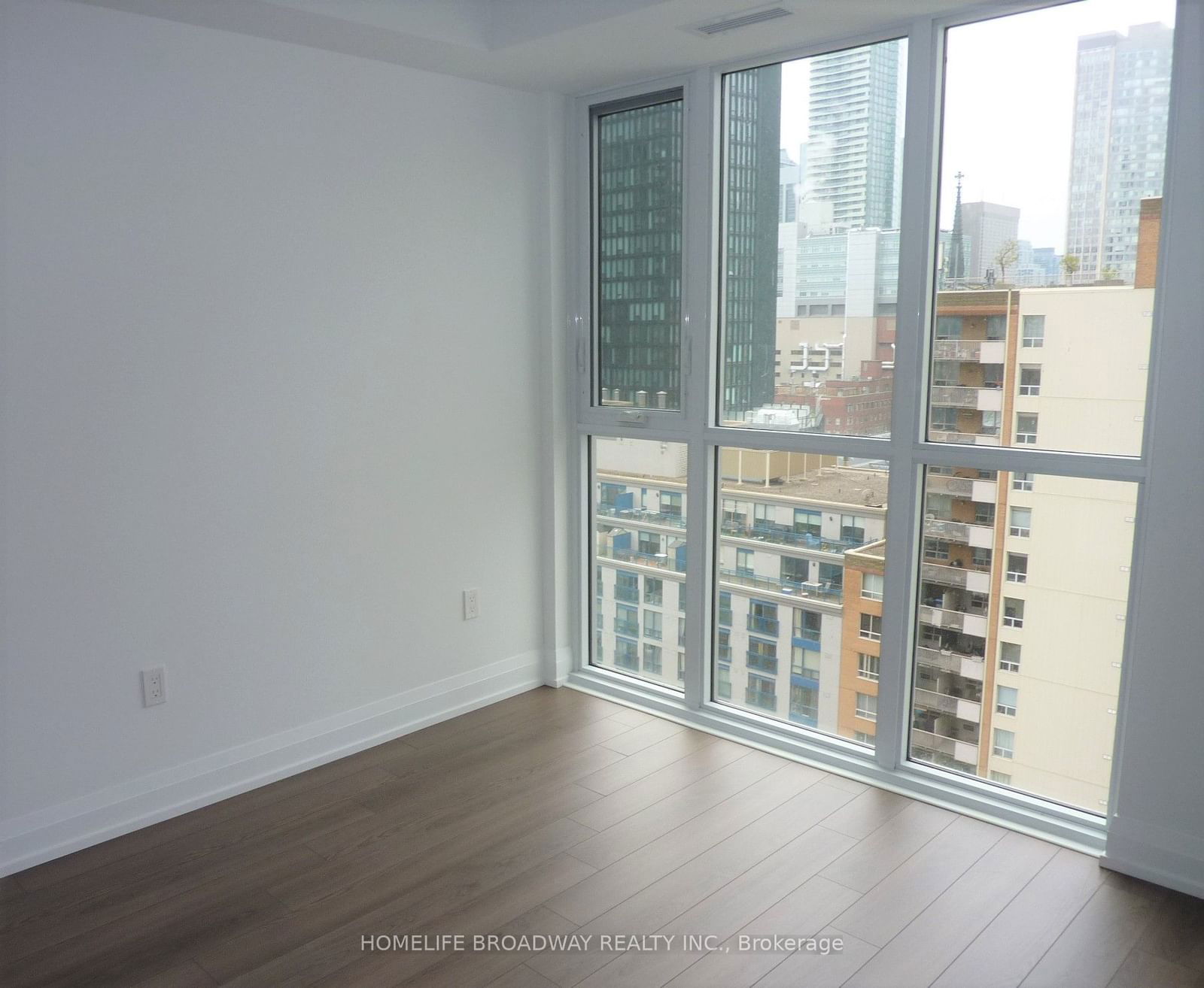 77 Mutual St, unit 1605 for rent - image #6