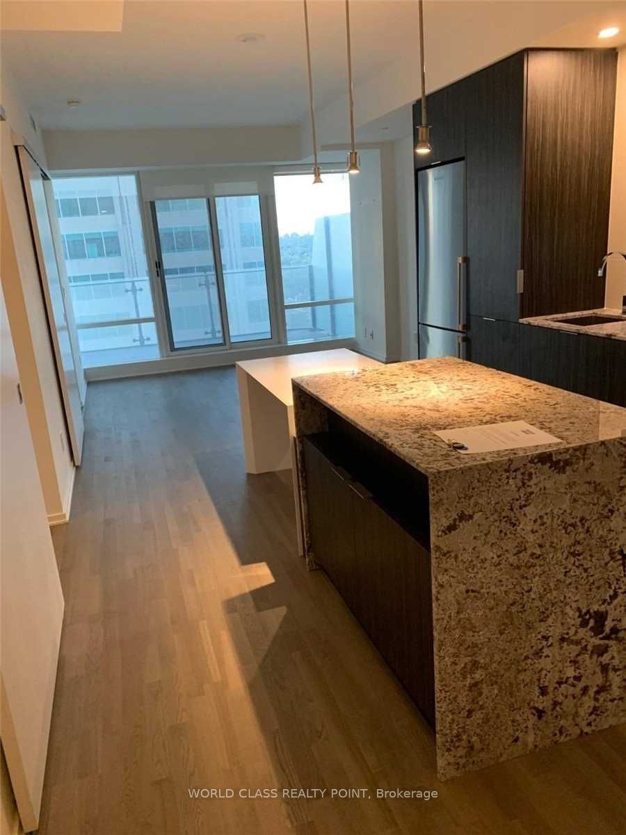 1 Bloor St E, unit 1511 for rent