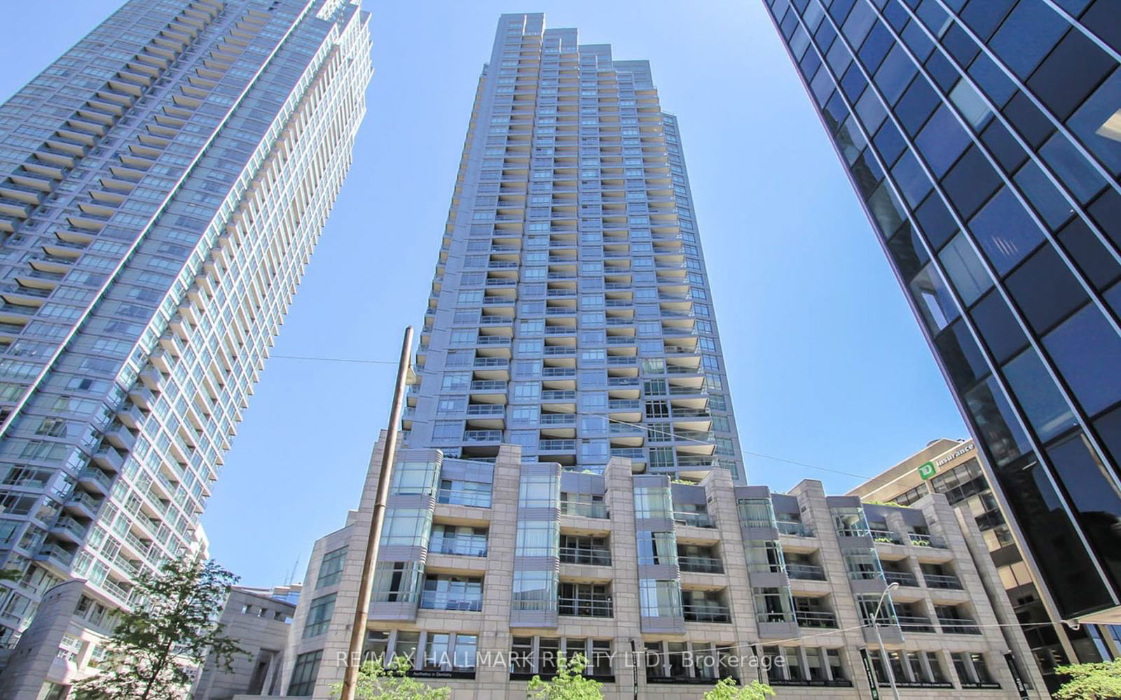 2181 Yonge St, unit 1206 for rent - image #1