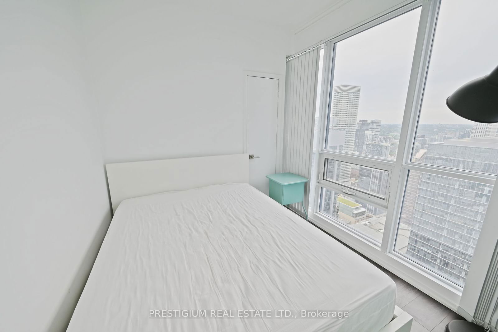 70 Temperance St, unit 4906 for rent - image #6