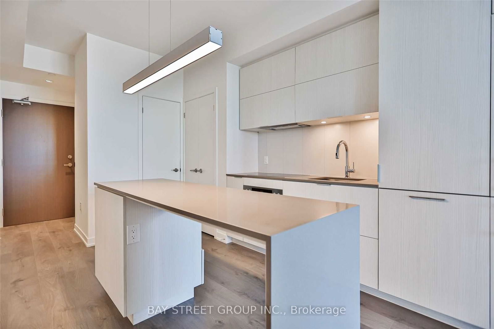 20 Richardson St W, unit 502 for rent - image #6