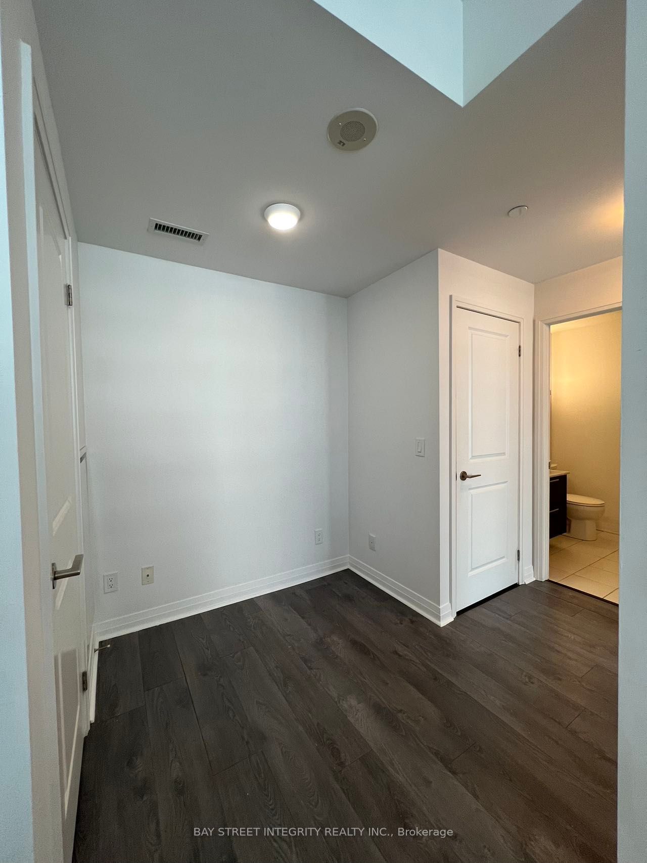 8 Mercer St, unit 2301 for rent