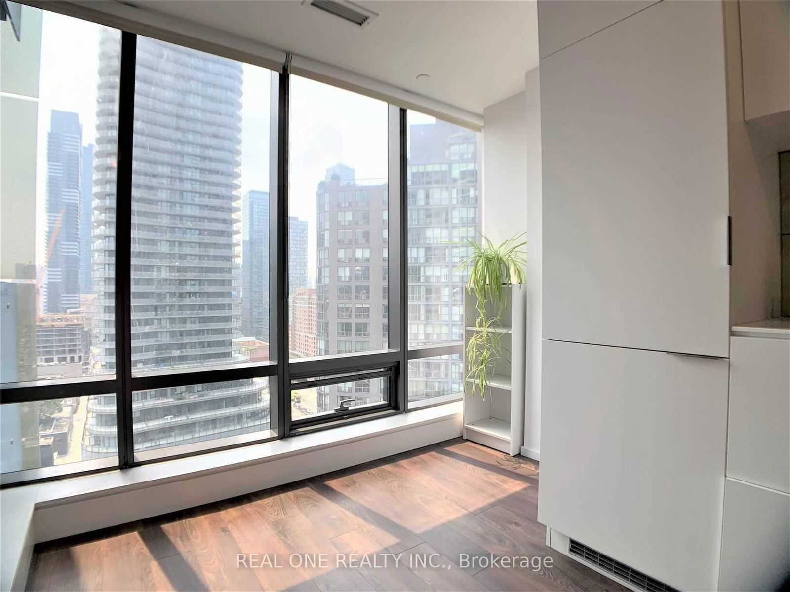 5 St Joseph St, unit 1404 for rent - image #5