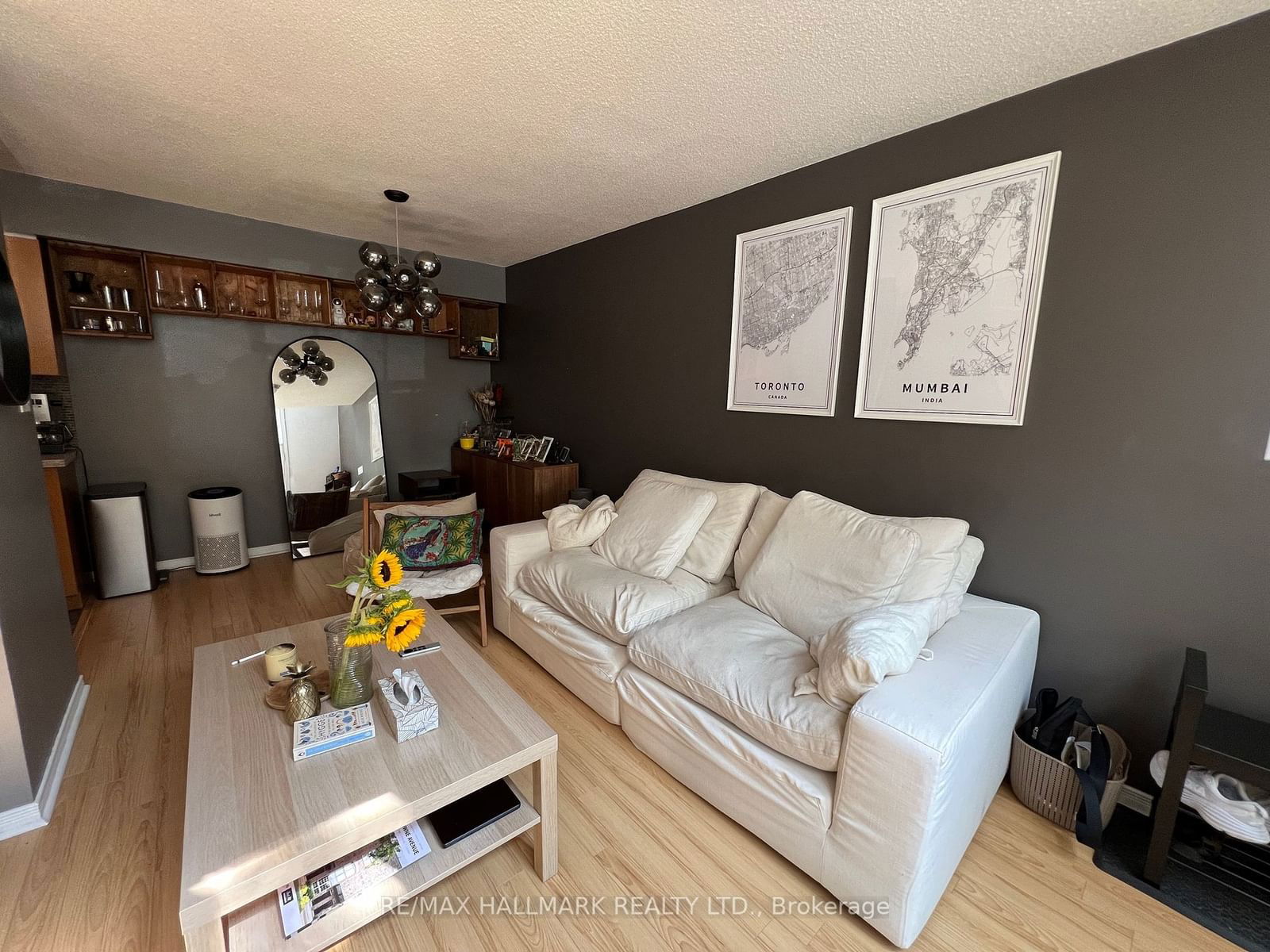 21 Pirandello St, unit 1237 for rent - image #2