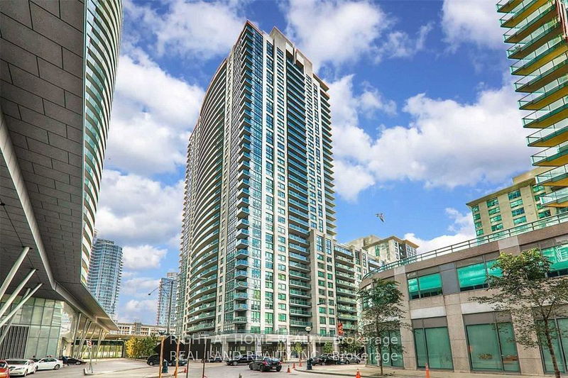 19 Grand Trunk Cres S, unit 2515 for rent