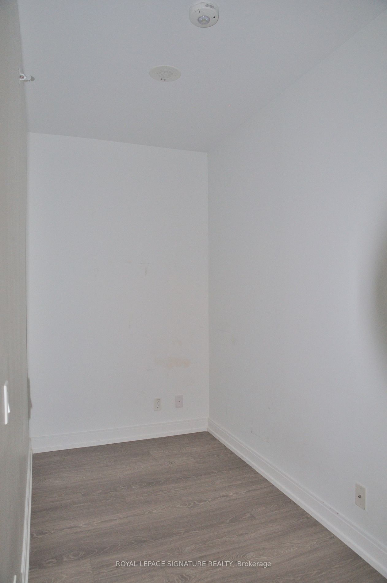 181 Dundas St E, unit 601 for rent - image #8