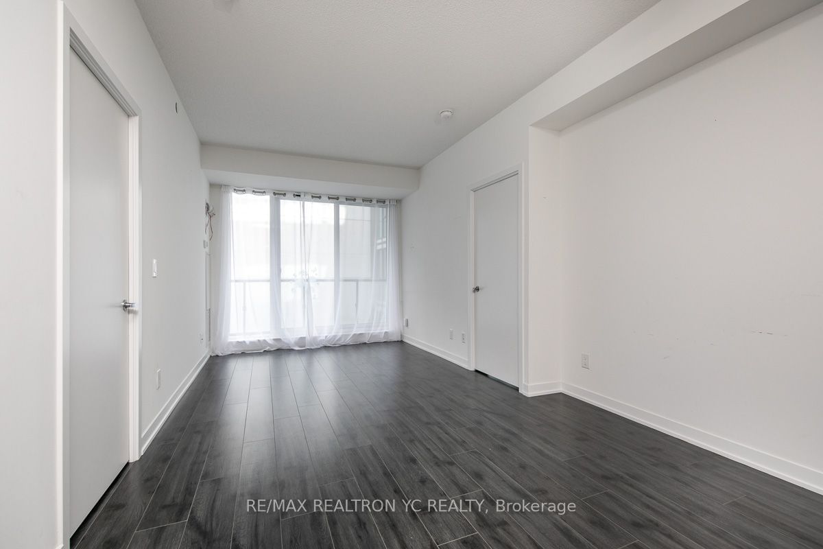 18 Rean Dr, unit 405 for rent