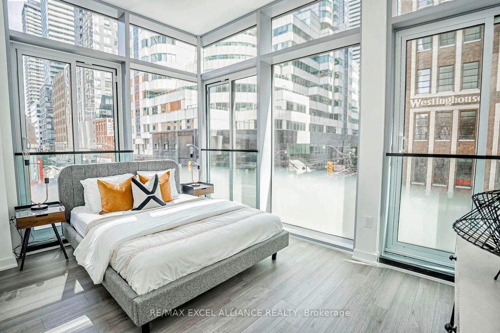 357 King St W, unit 202 for sale - image #20